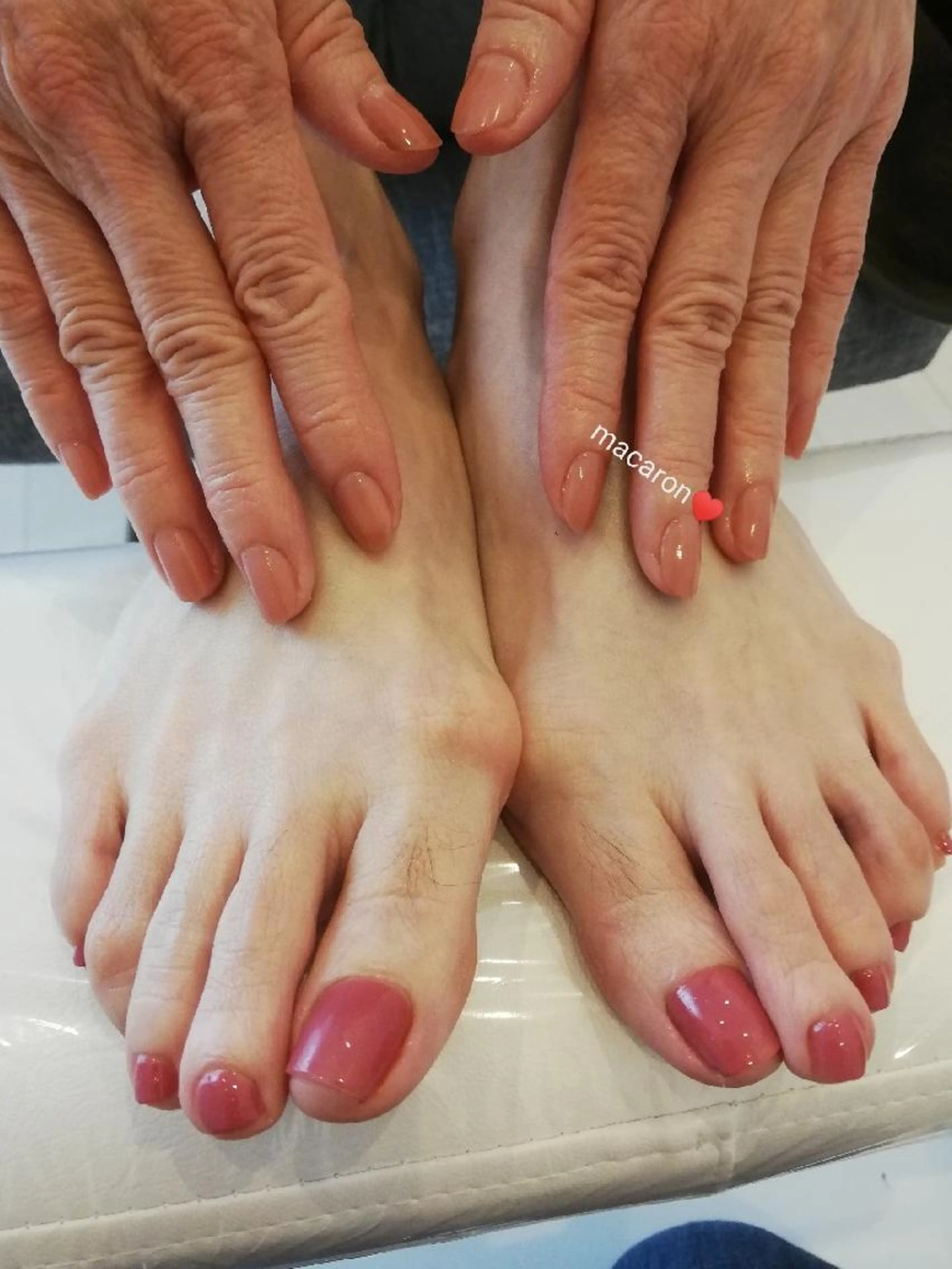 minimo価格♥(オフ込み)フットケア+1カラーネイルの写真