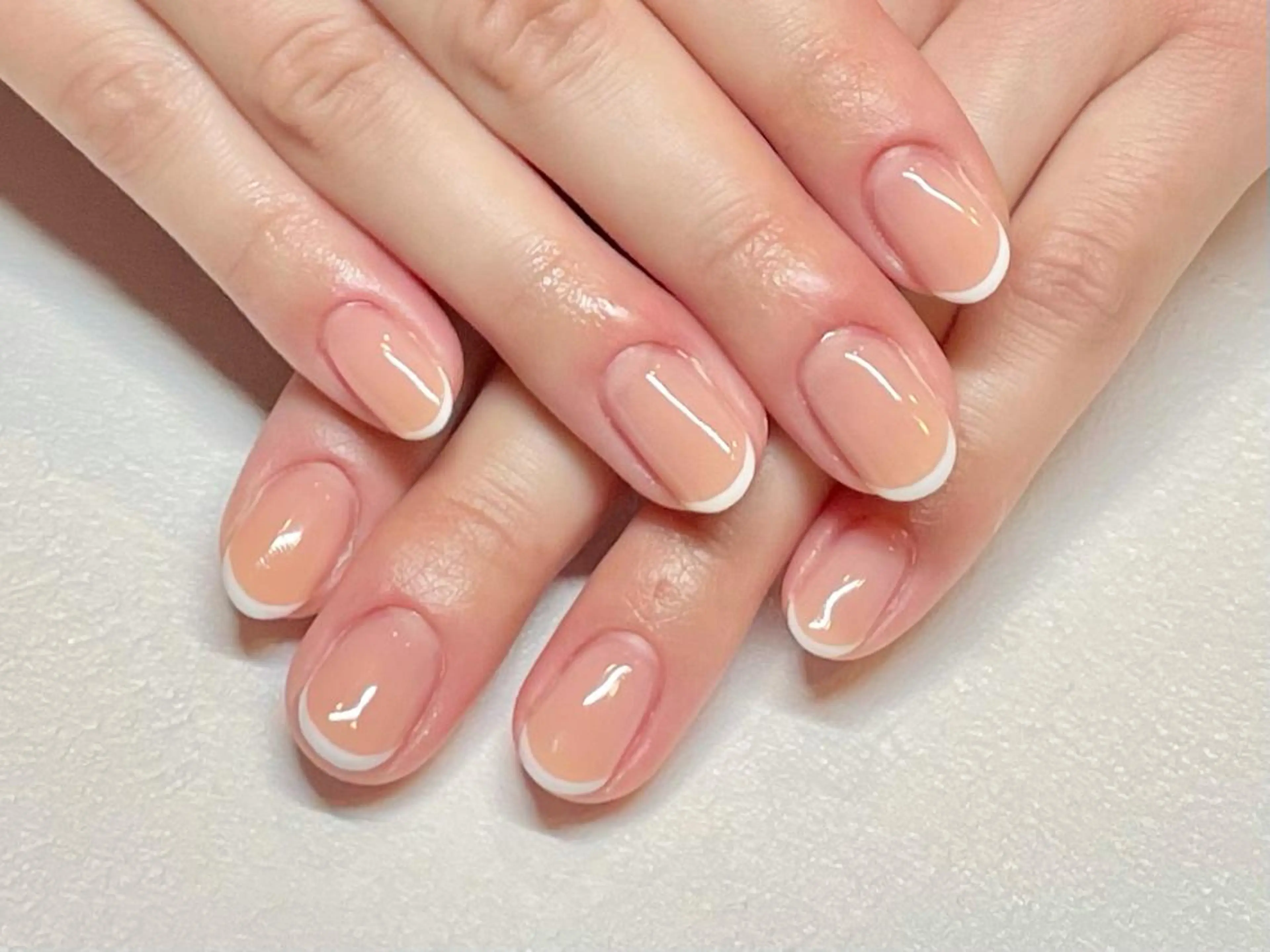 ネイル フレンチネイル ささき れいなのネイルデザイン