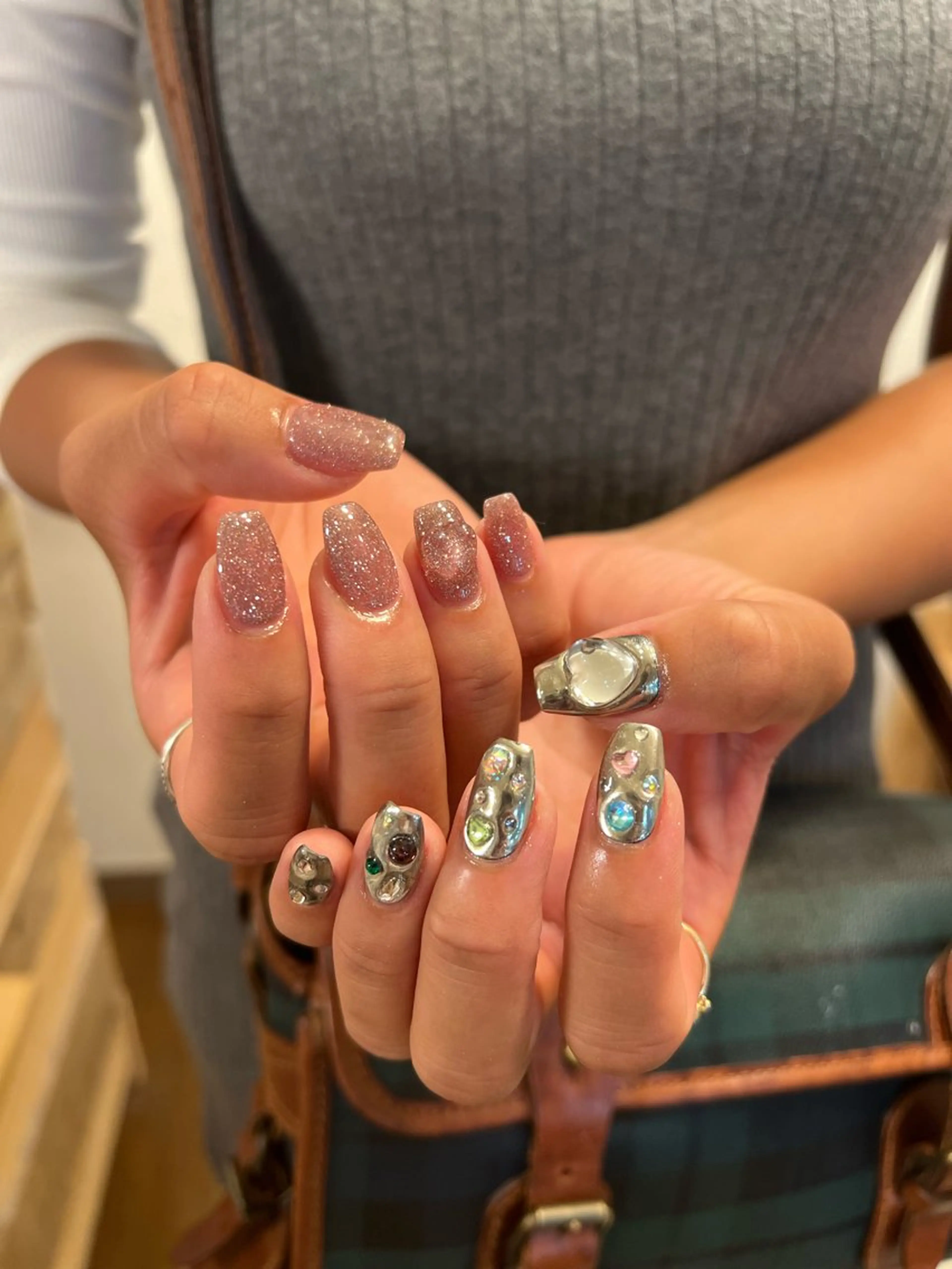 ネイル ハンドネイル フットネイル ハンドケア Nes.Nail所属・Miyagi Asamiのネイルデザイン