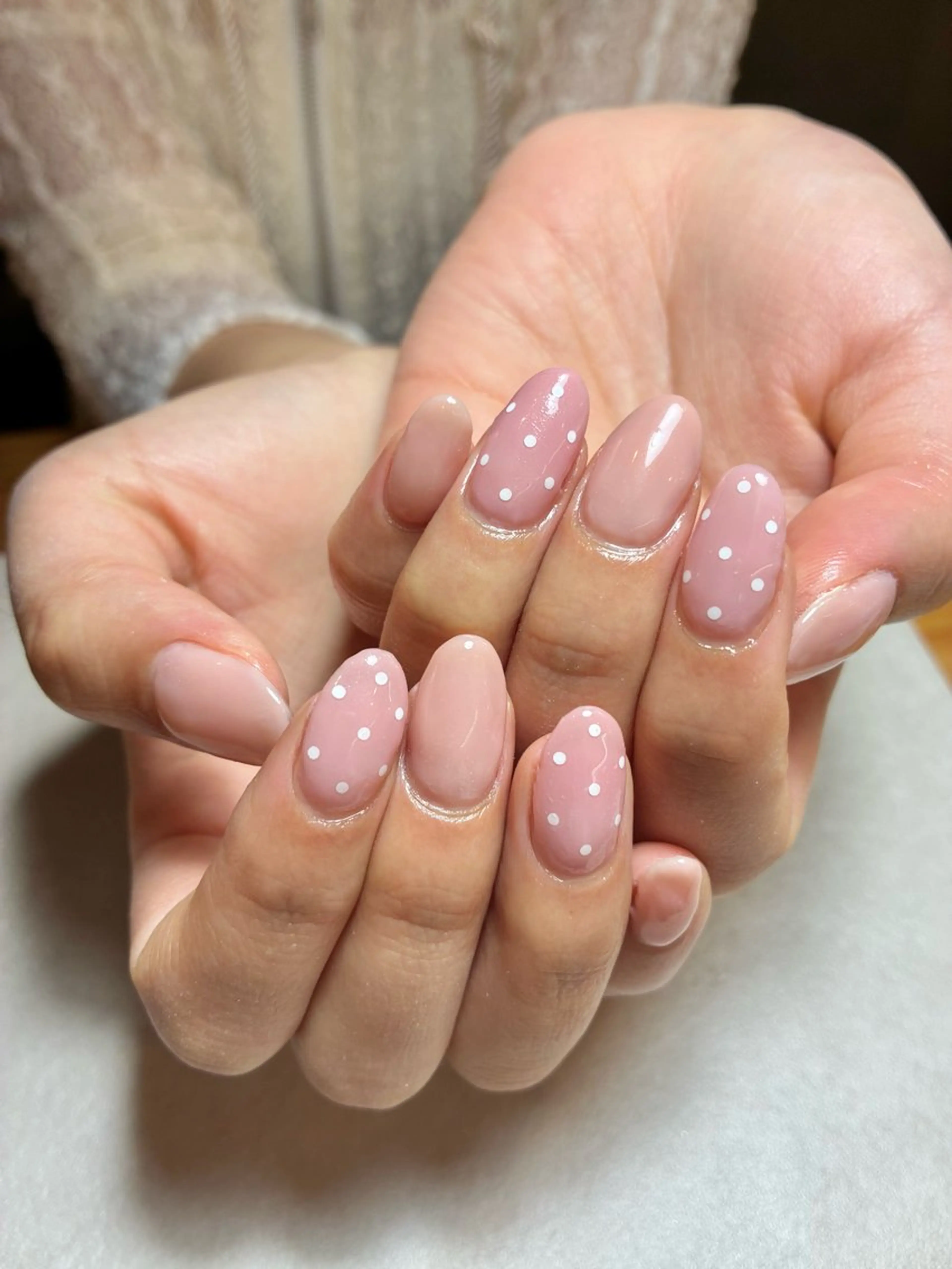 ネイル ドット ピンク 春ネイル ハンドネイル addition スタッフのネイルデザイン