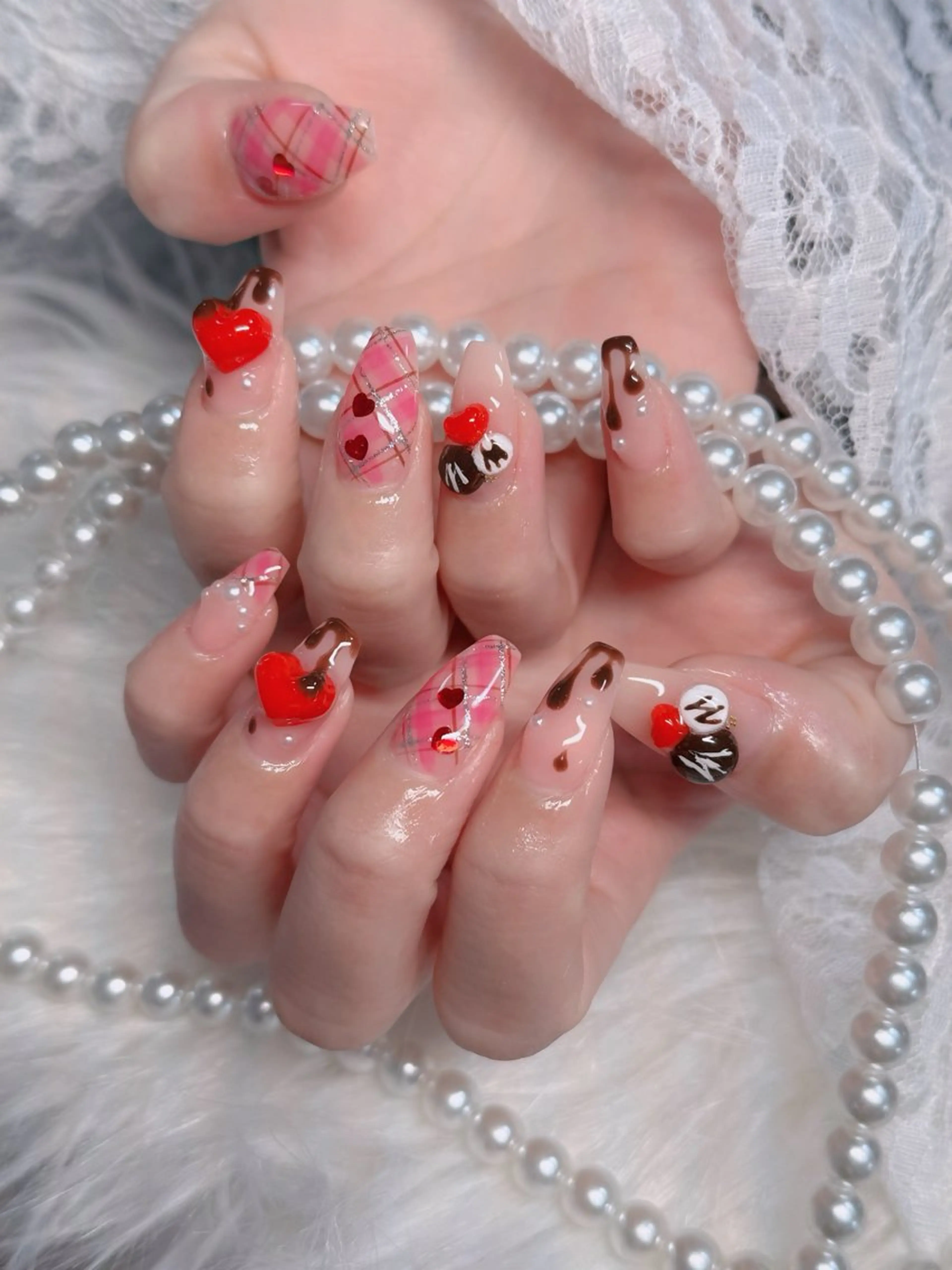 ネイル フレンチネイル ジェルネイル ガラスフレンチ ハロウィン ハート H.baby Nail Salonのネイルデザイン
