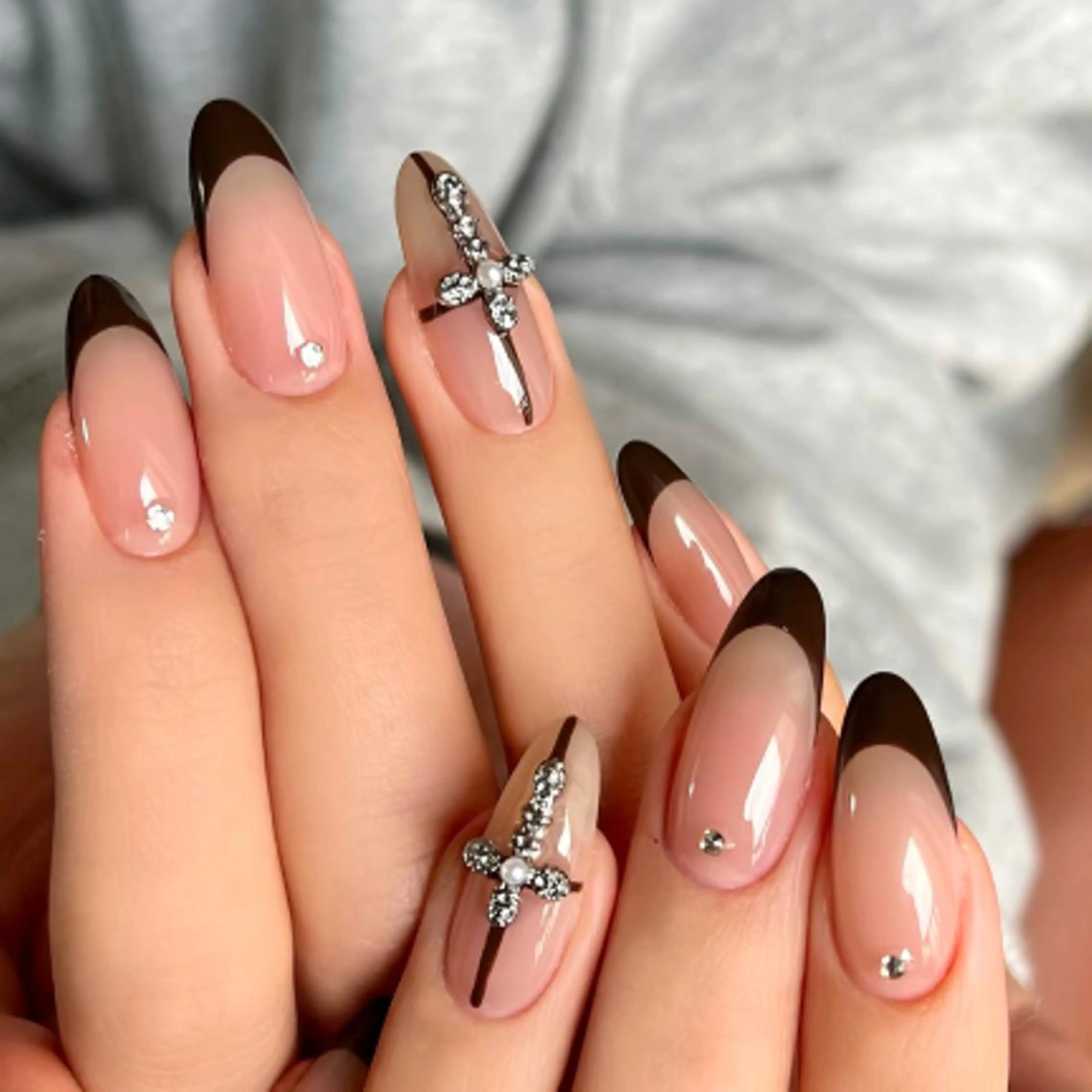 ネイル 桃子 Nail高円寺のネイルデザイン