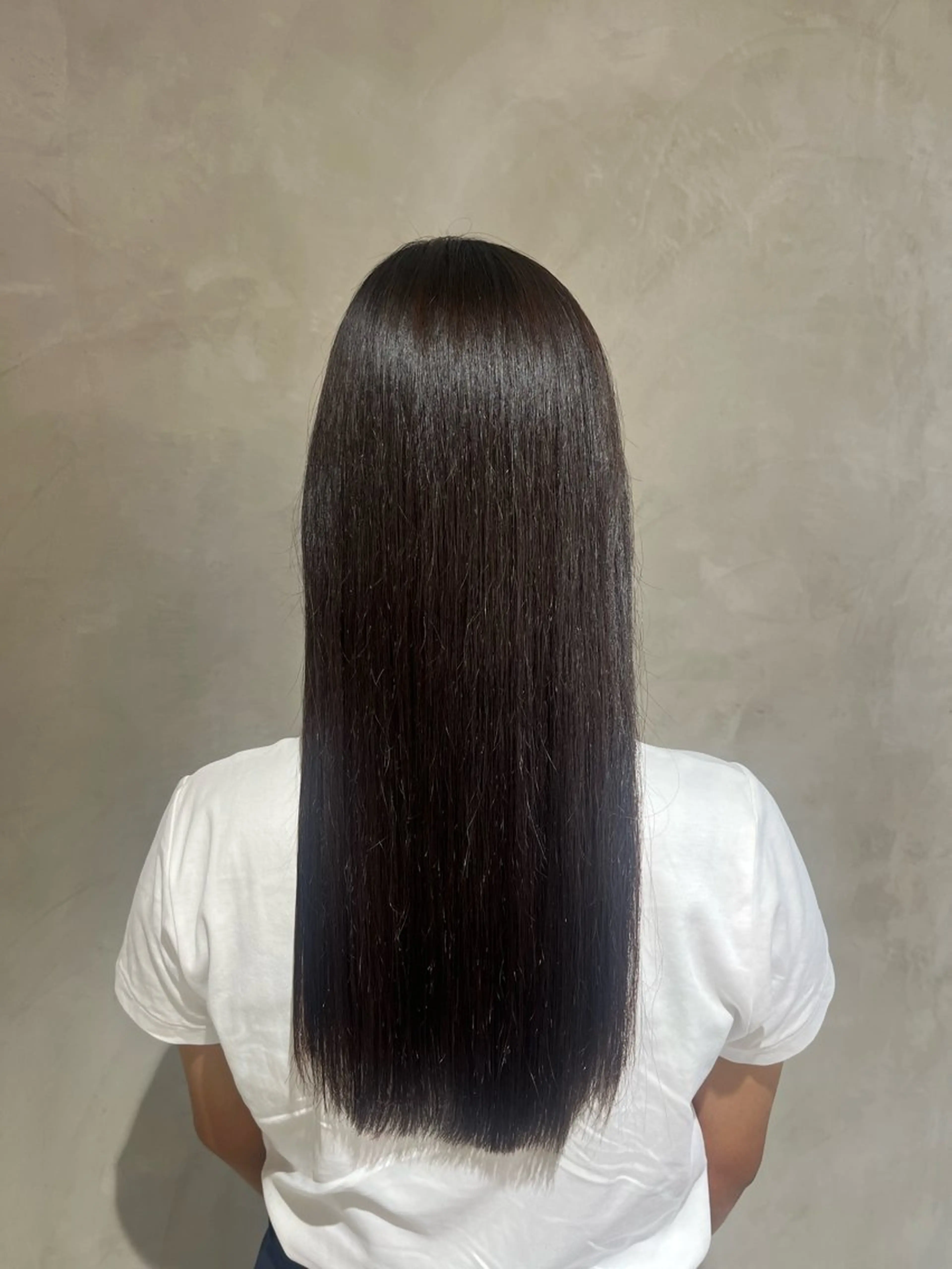 ロング カット 縮毛矯正 トリートメント effect横浜所属・切りっぱなしボブ/ 艶カラー/綾莉のヘアスタイル