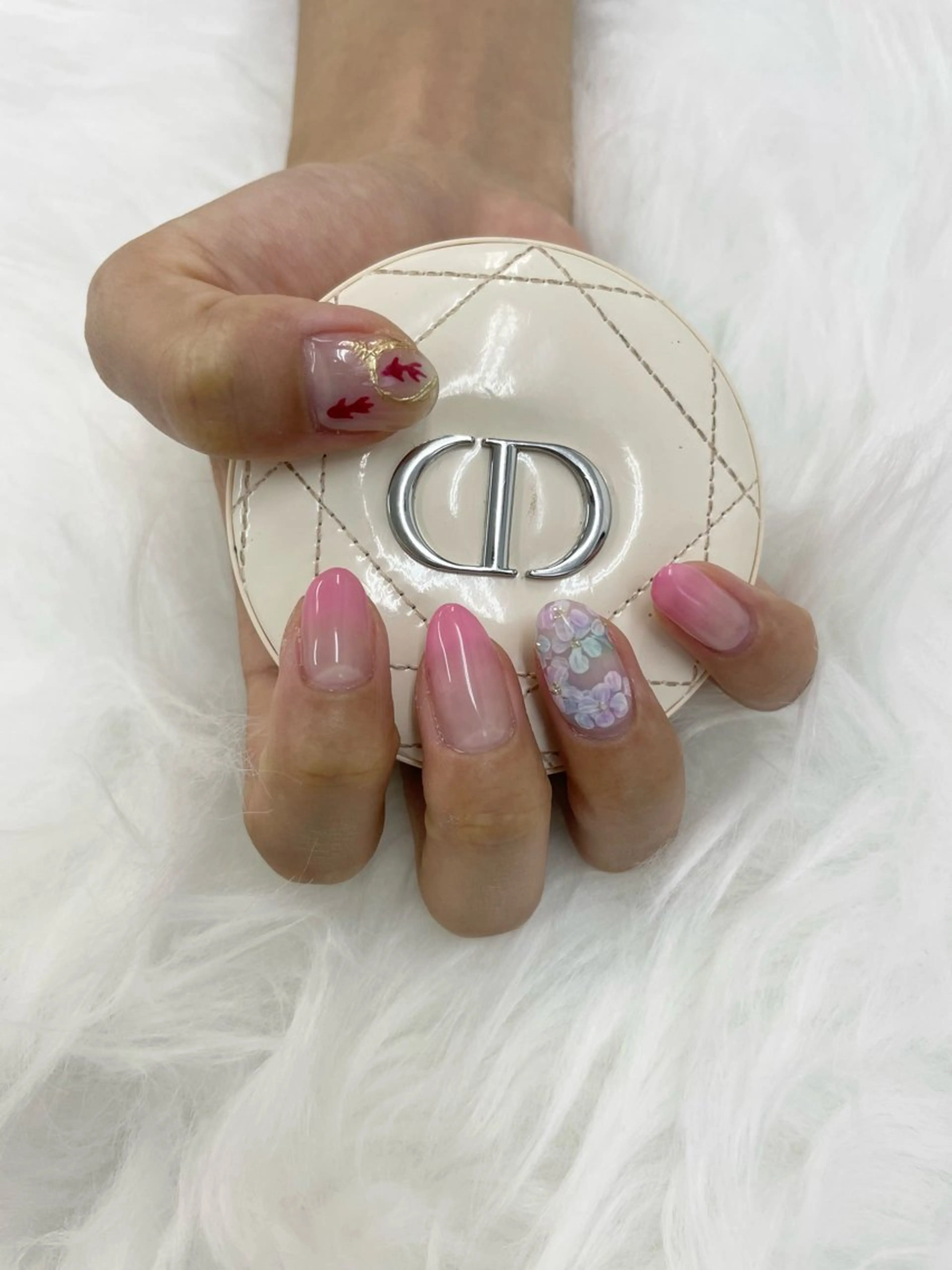 ネイル 丸山 志保のネイルデザイン