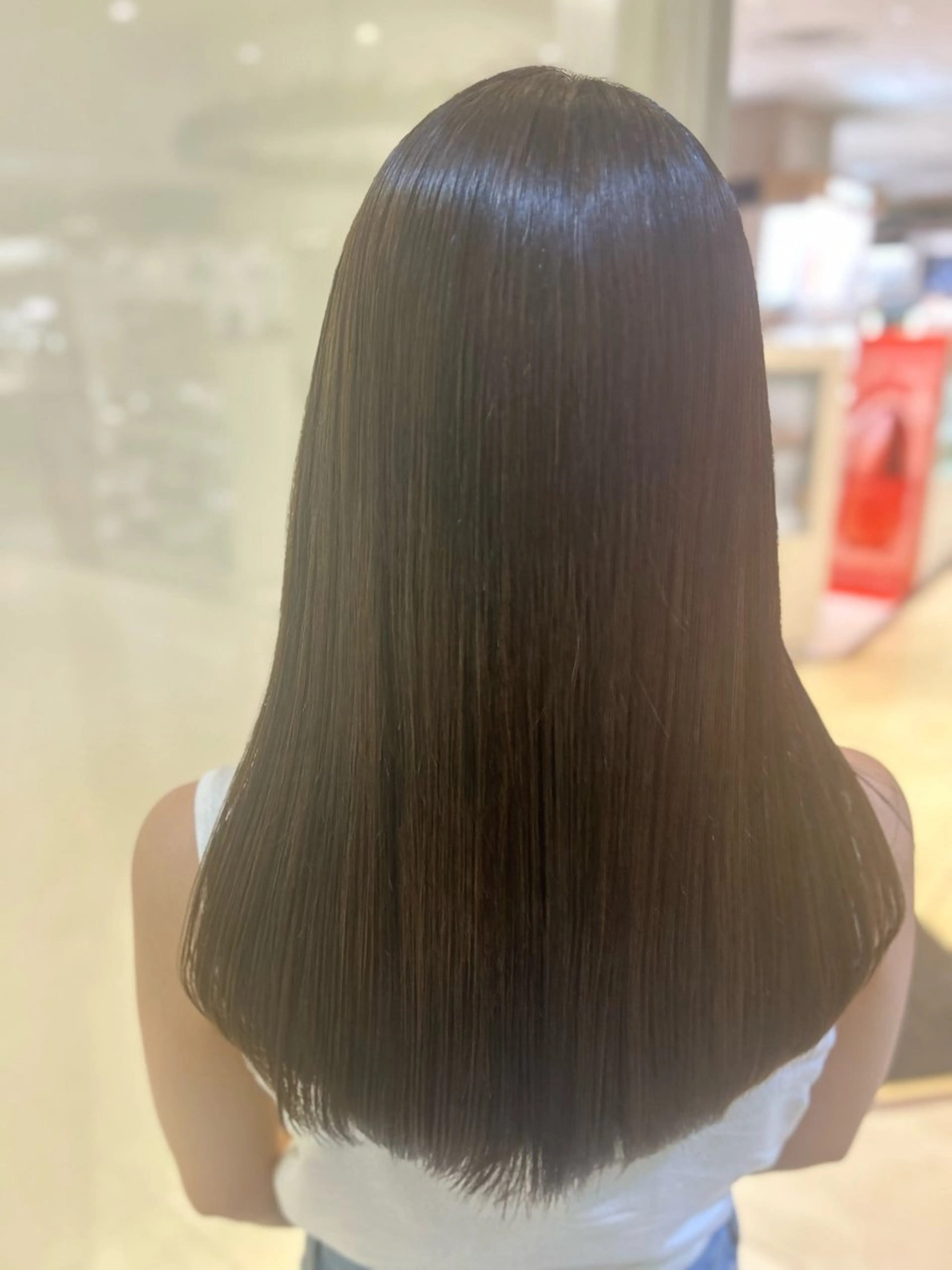 セミロング カラー 髪質改善/縮毛矯正 ササキナツミのヘアスタイル