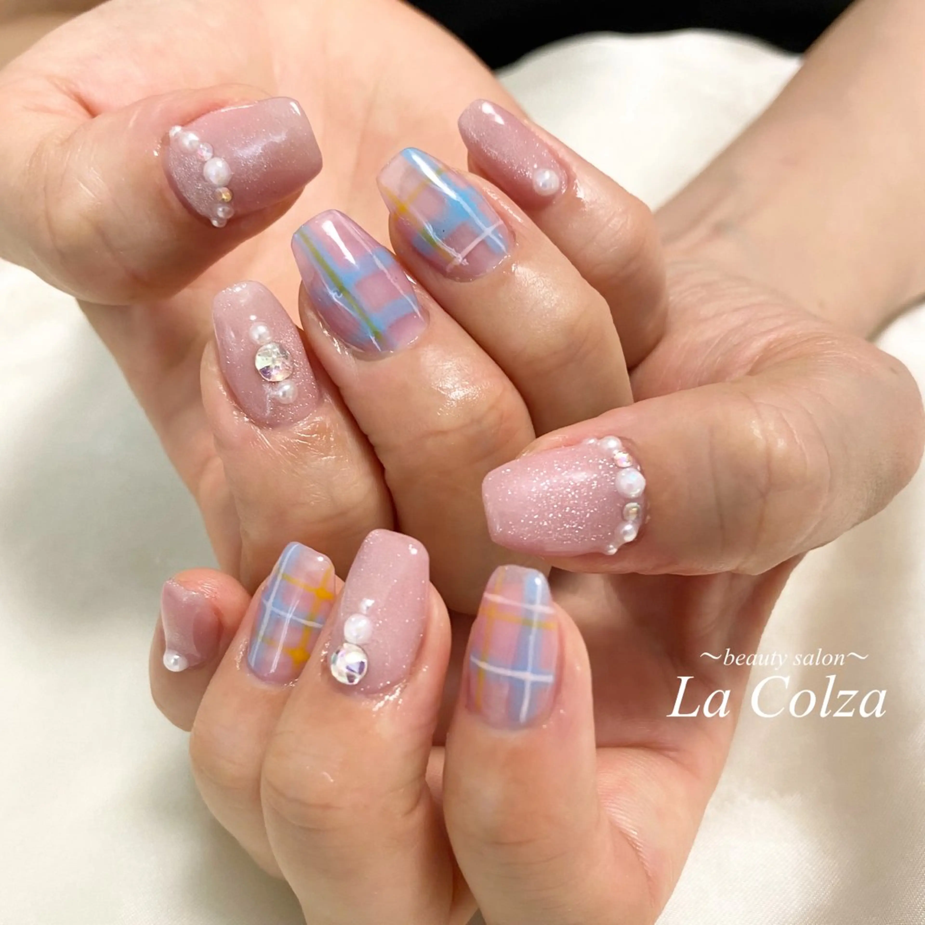 ネイル La Colzaのネイルデザイン