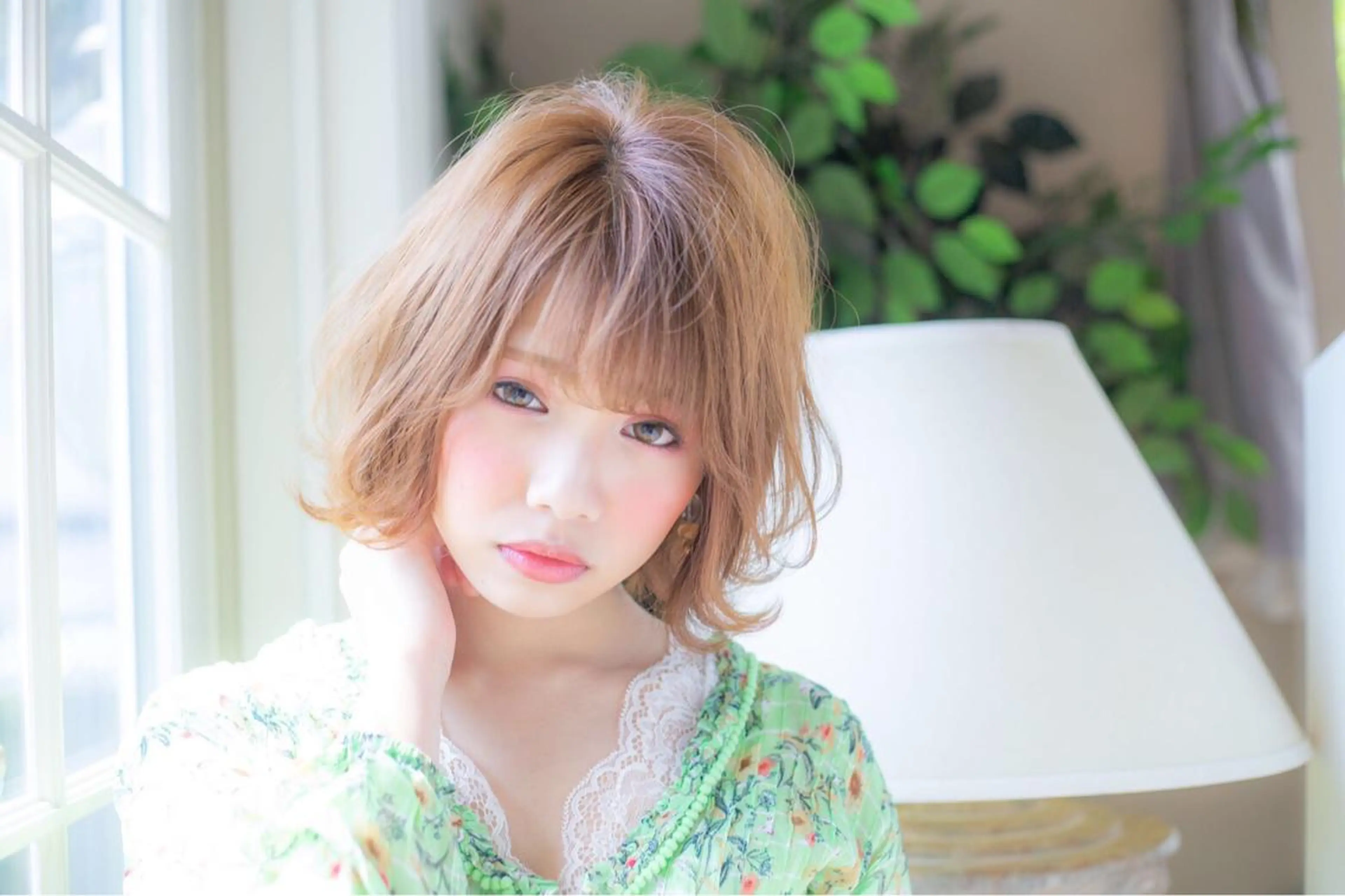 ミディアム カット ヘアカラー トリートメント 代表山口ひな 髪質改善のプロのヘアスタイル