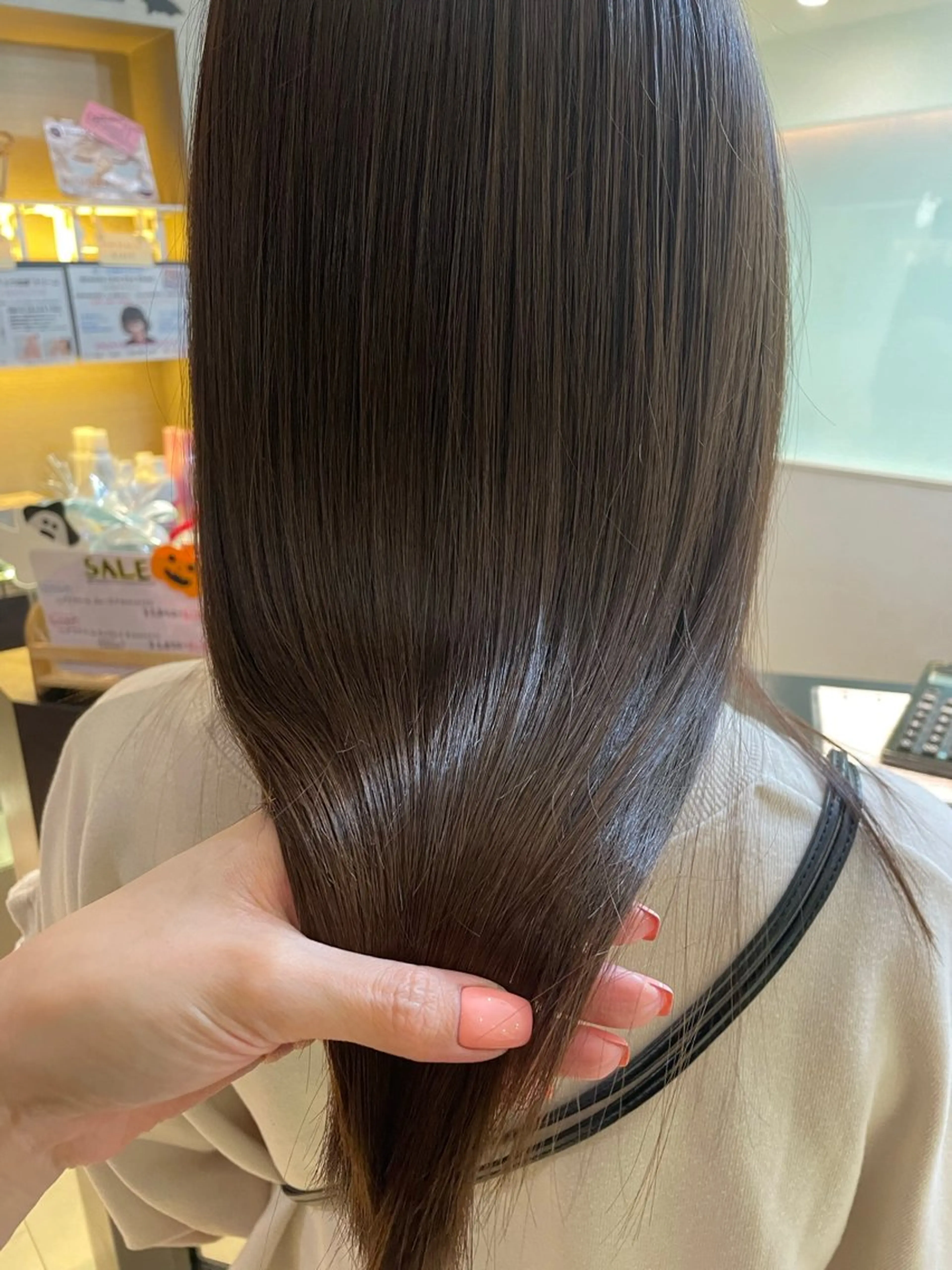 【人気No.2】カット + カラー + Aujuaトリートメントの写真