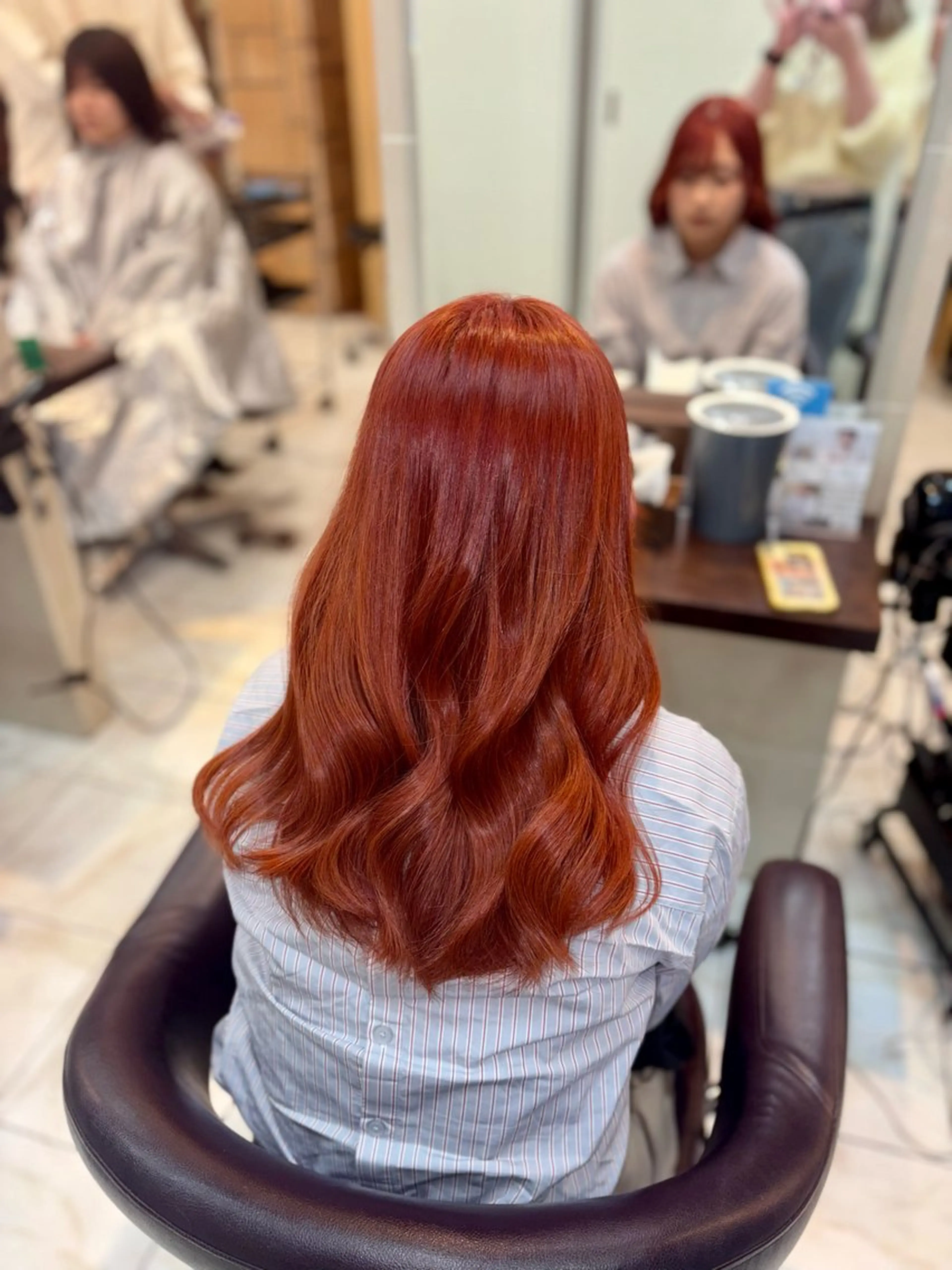 ロング カラー ブリーチ オレンジ オレンジレッド レッドカラー 🎀透明感カラー 🐈ナズナのヘアスタイル