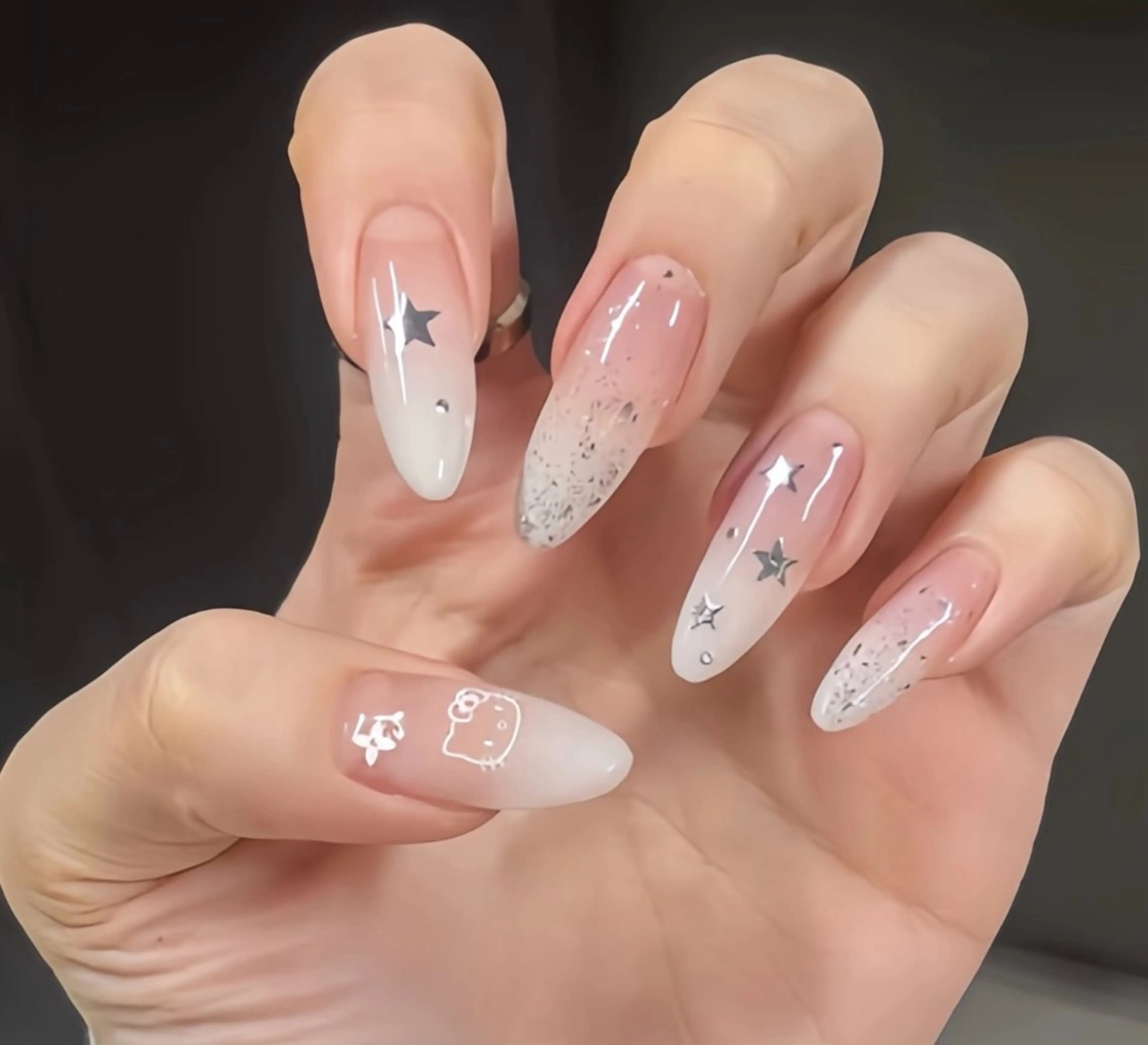 ネイル ハンドネイル ハンドケア queen nailのネイルデザイン