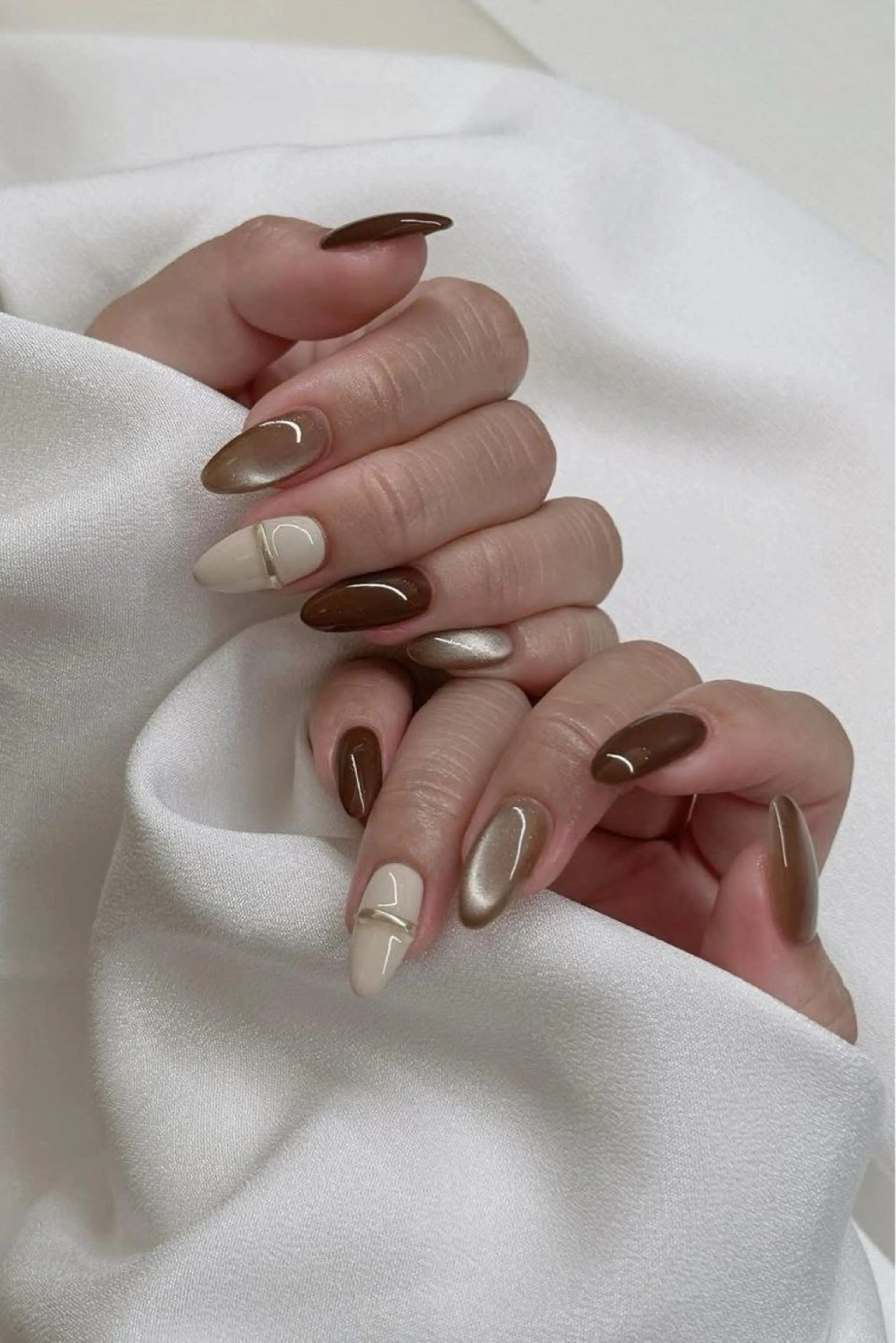 ネイル チークネイル フレンチネイル グラデーション 韓国ネイル マグネットネイル ハンドネイル Heng688 へンのネイルデザイン