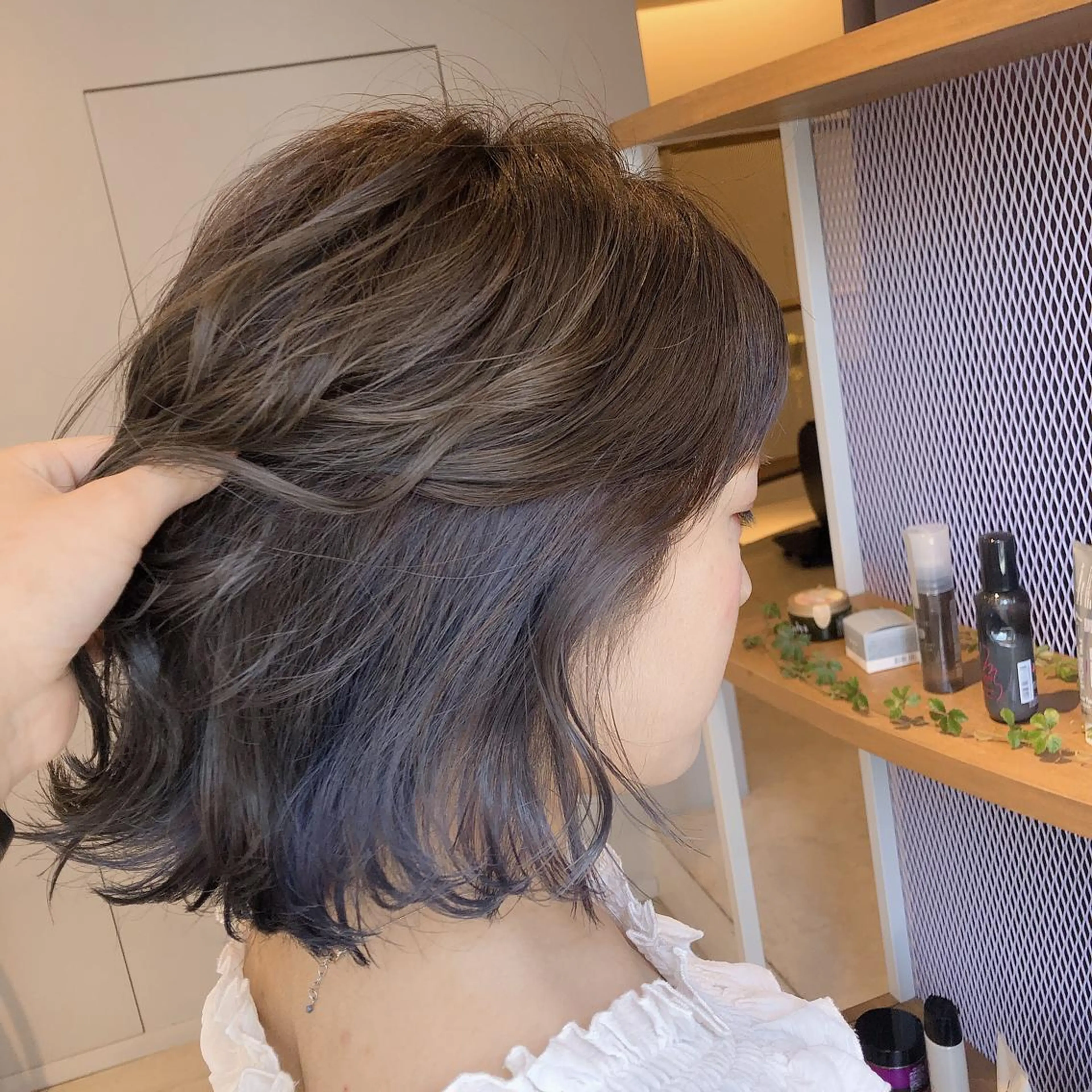 セミロング 髙井 麻帆のヘアスタイル