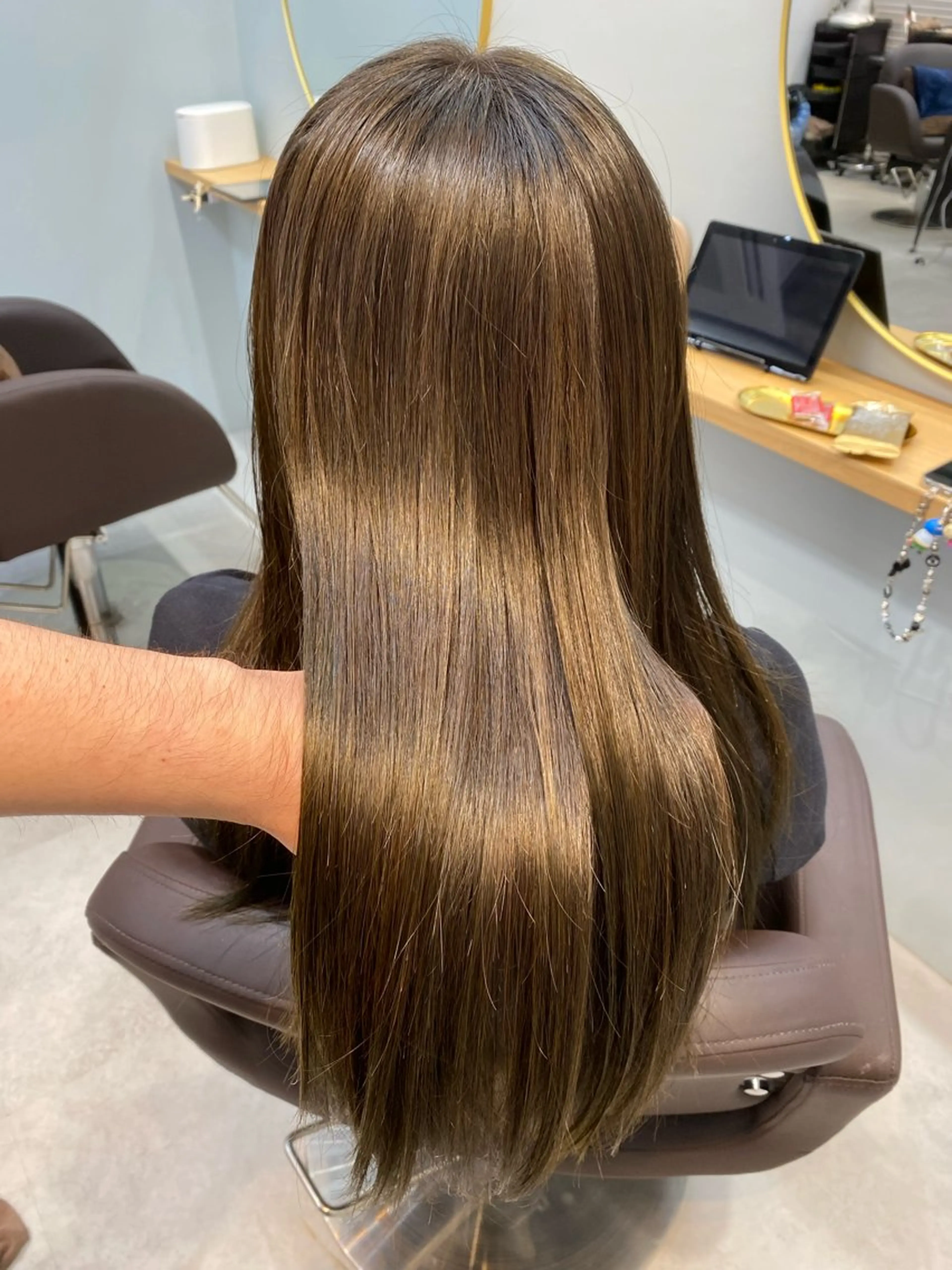 『1番人気❗️』カット+艶カラー+選べるトリートメント¥11000の写真