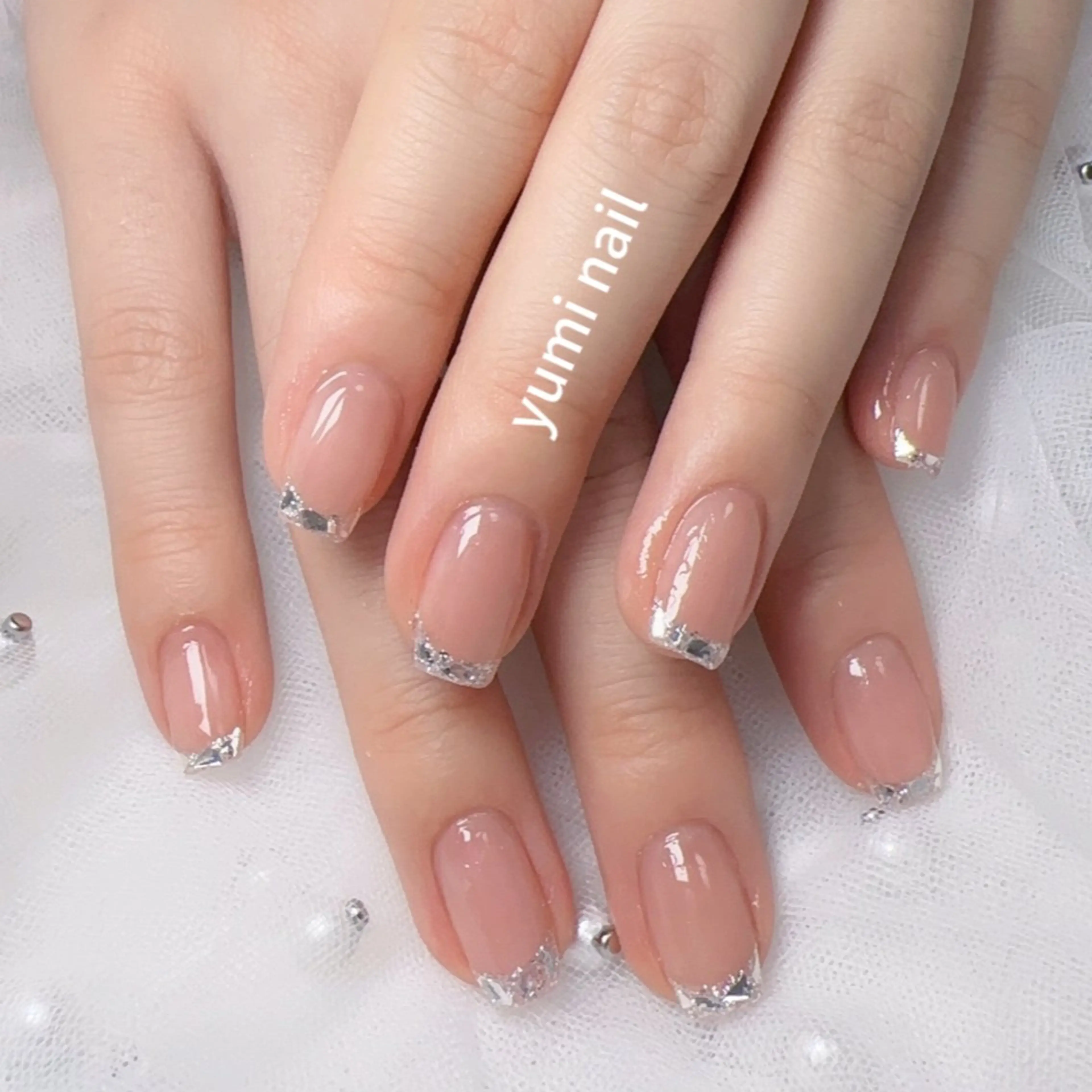 ネイル 𝐲𝐮𝐦𝐢🎀 長さ出しデザイン専門のネイルデザイン