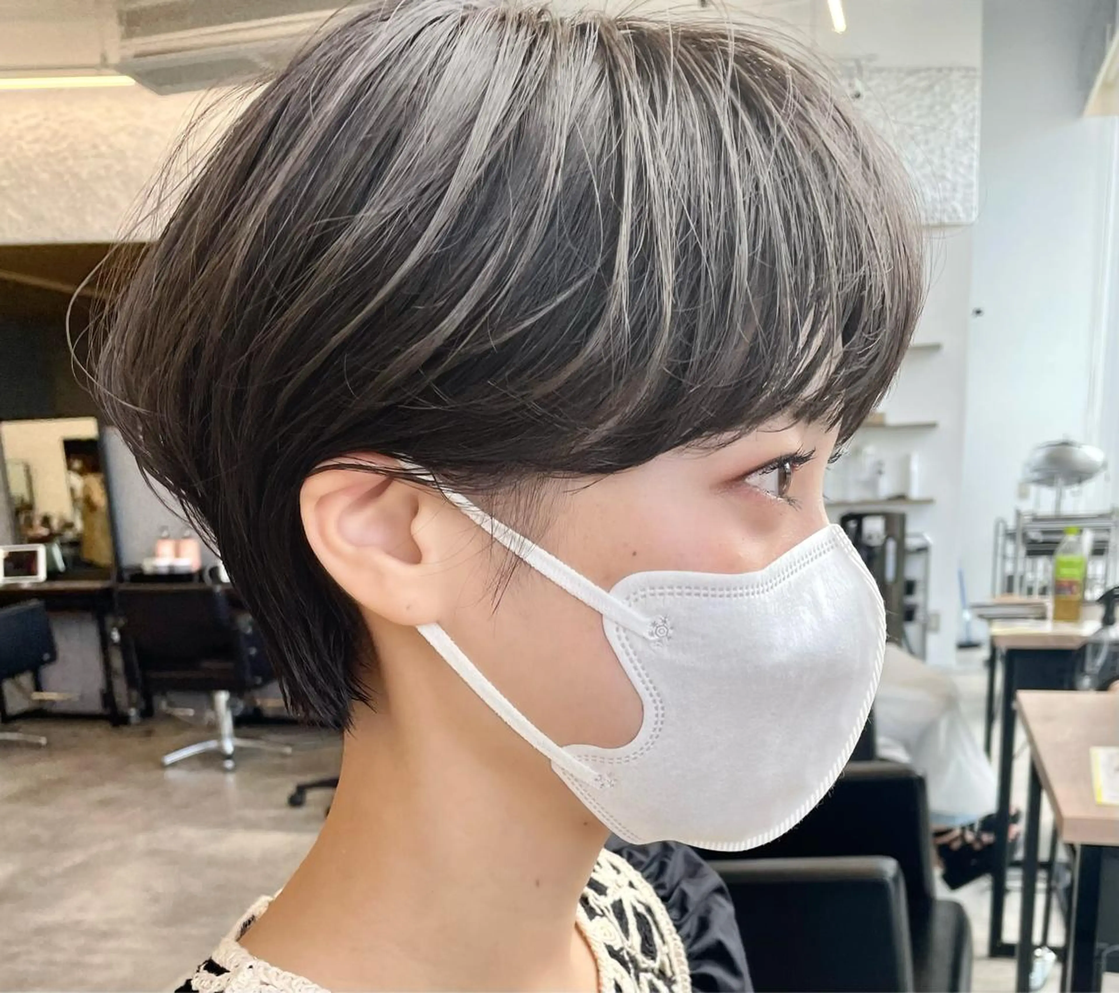 ショート カラー パーマ ショートヘア レイヤー/ショート透 明感カラー/西田祐賀のヘアスタイル