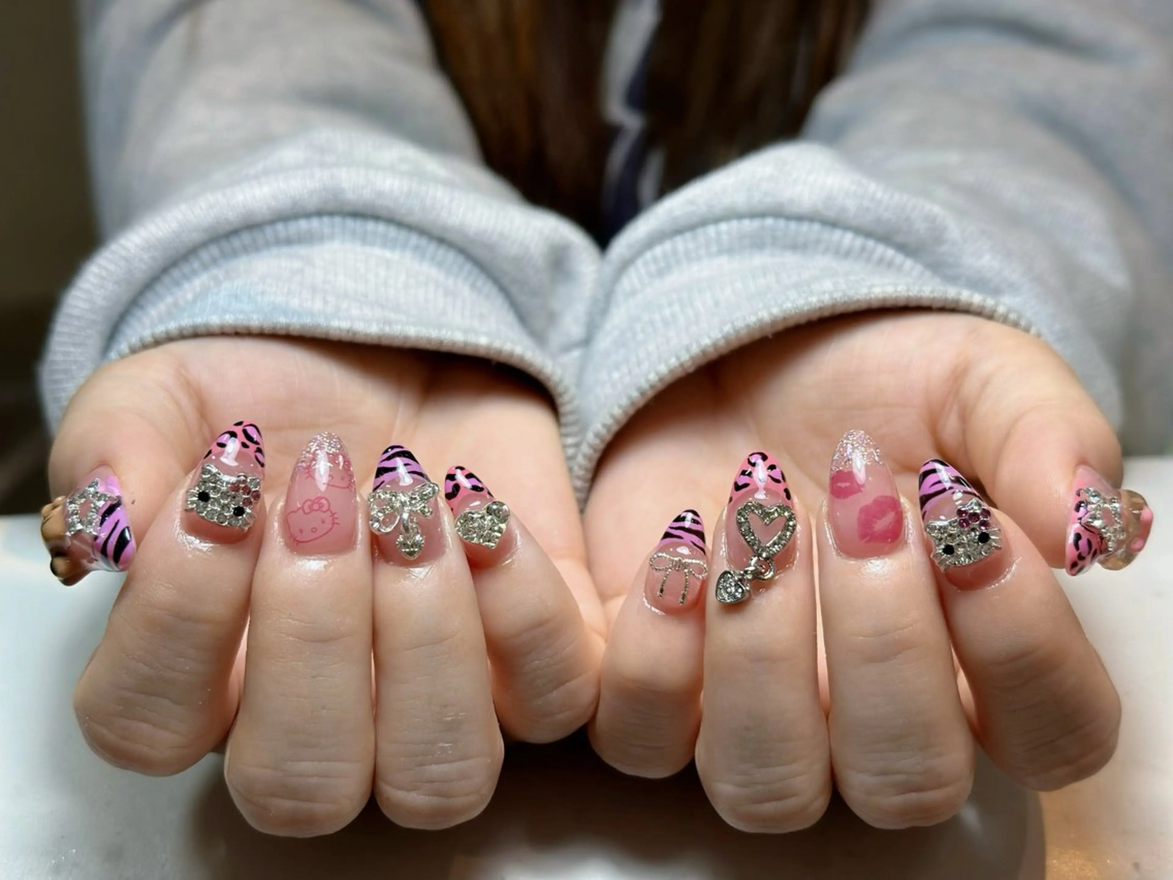 ネイル アートネイル 成人式 ジェルネイル ニュアンスネイル 夏ネイル ハンドネイル Nienail_ Luxeのネイルデザイン