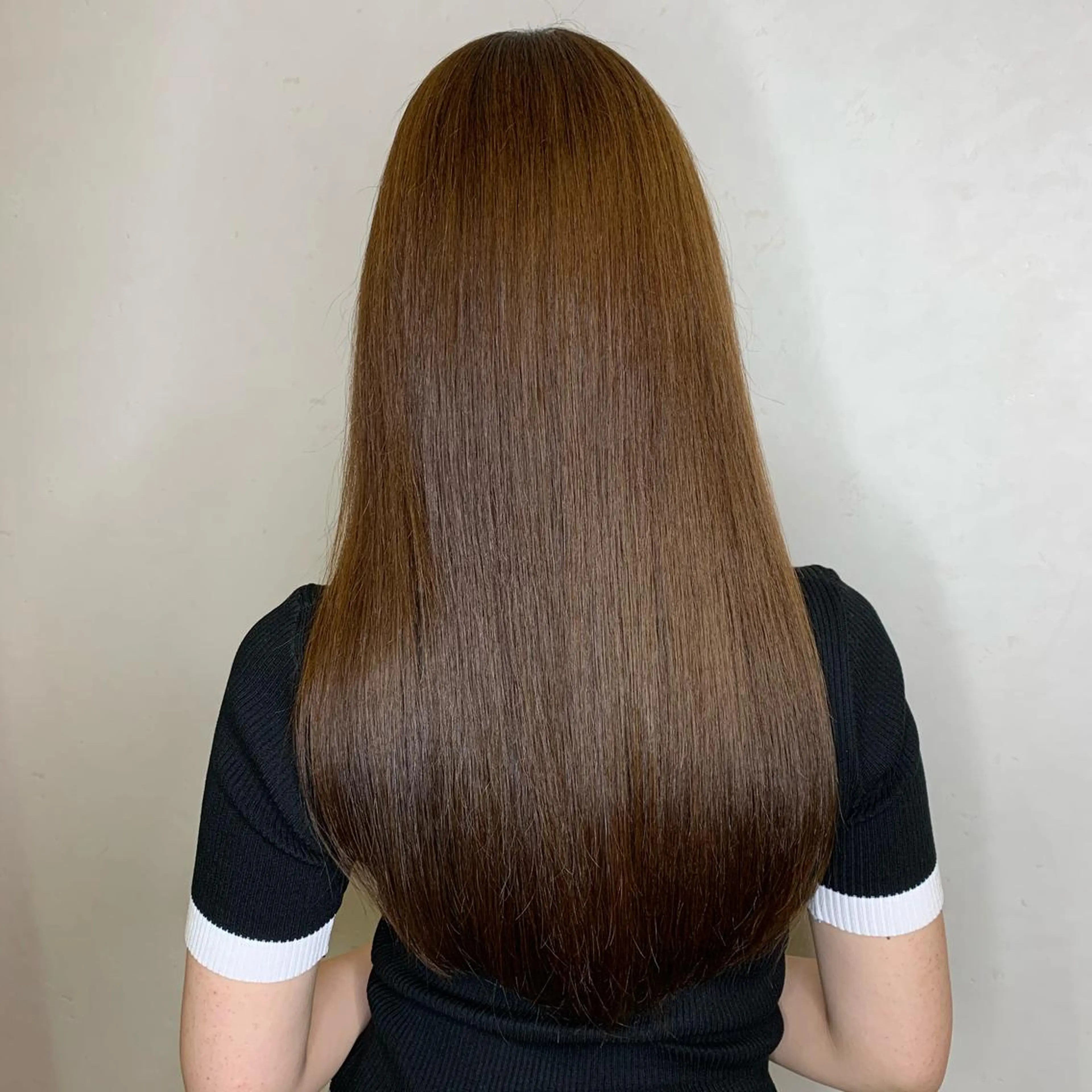 セミロング カラー パーマ ヘアアレンジ メンズ キッズ ネイル マツエク・マツパ メンズブリーチ メンズハイライト メンズインナーカラー メンズ韓国風 ブリーチ オリーブカラー 特化　　kaiのヘアスタイル