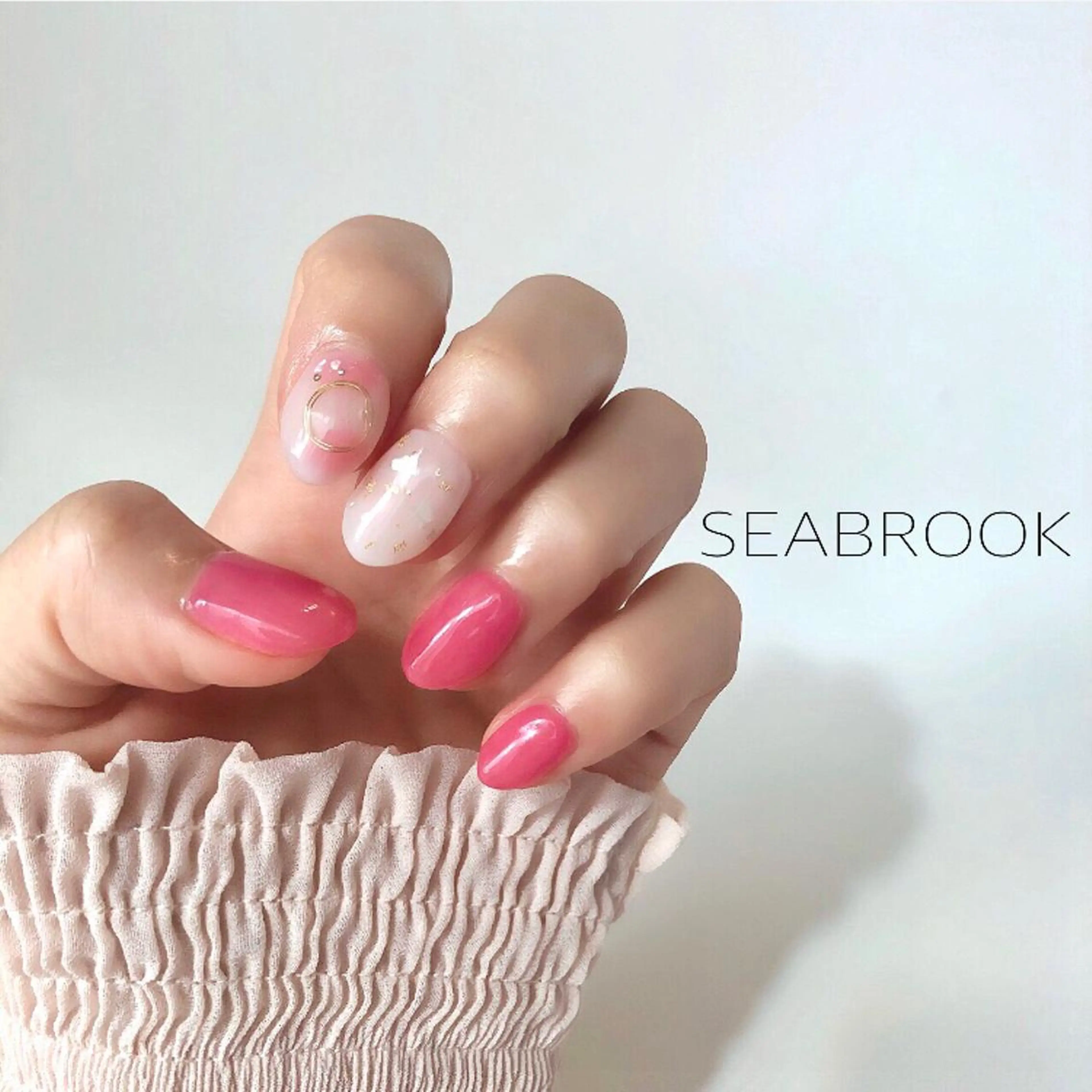 ネイル 鈴木 奈穂子のネイルデザイン