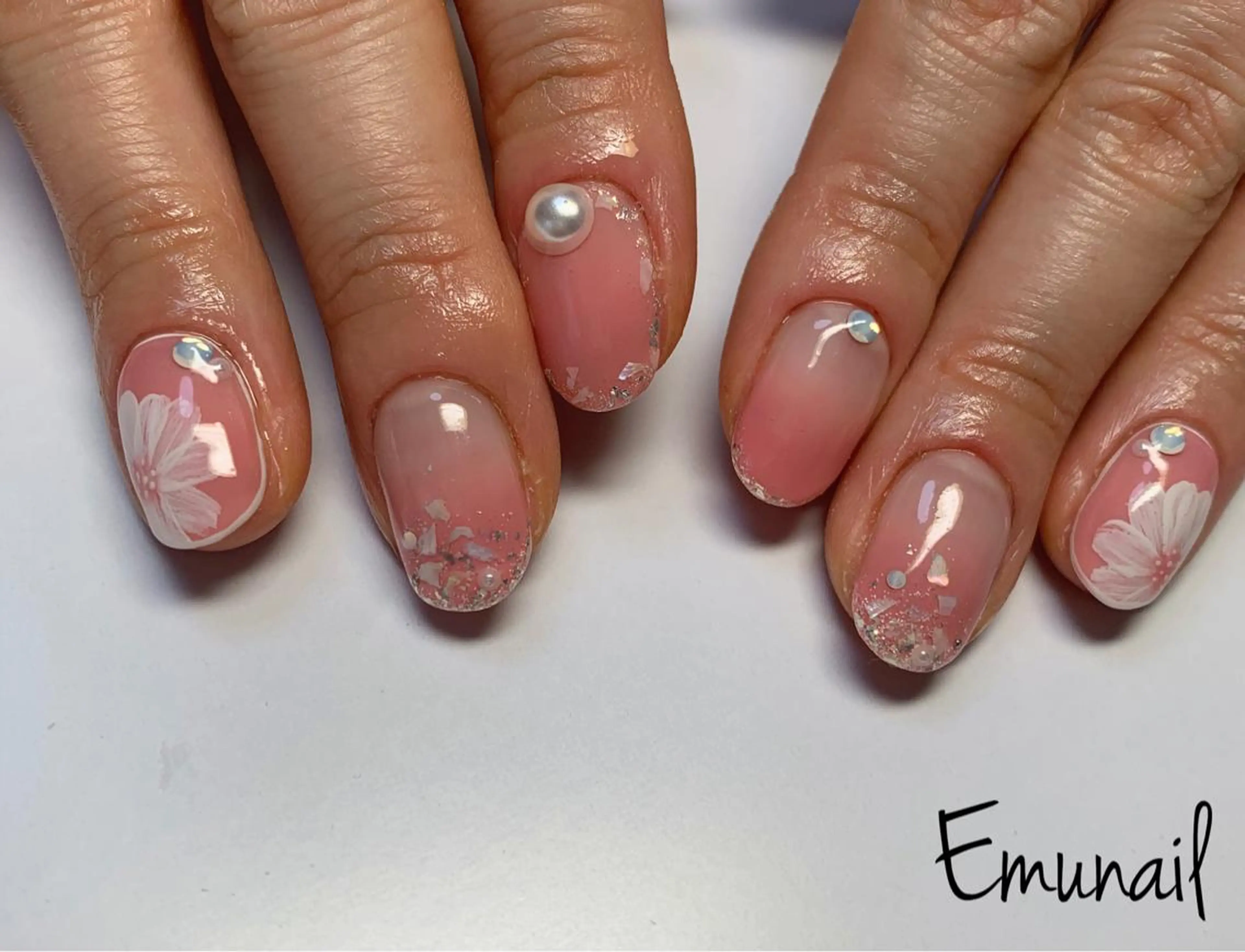 ネイル ハンドネイル Emu Nailのネイルデザイン