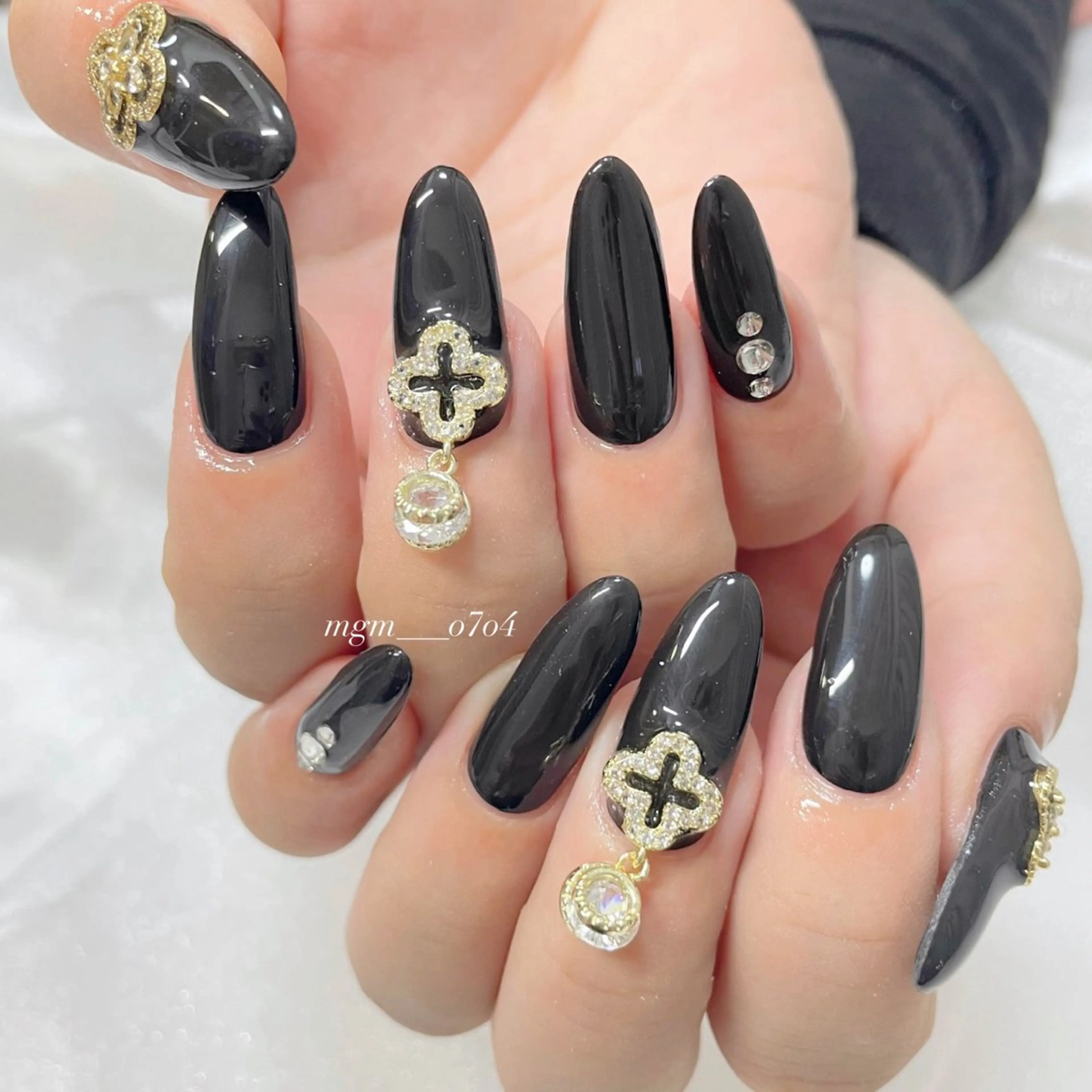 ネイル MoON...❤︎ MeGuのネイルデザイン