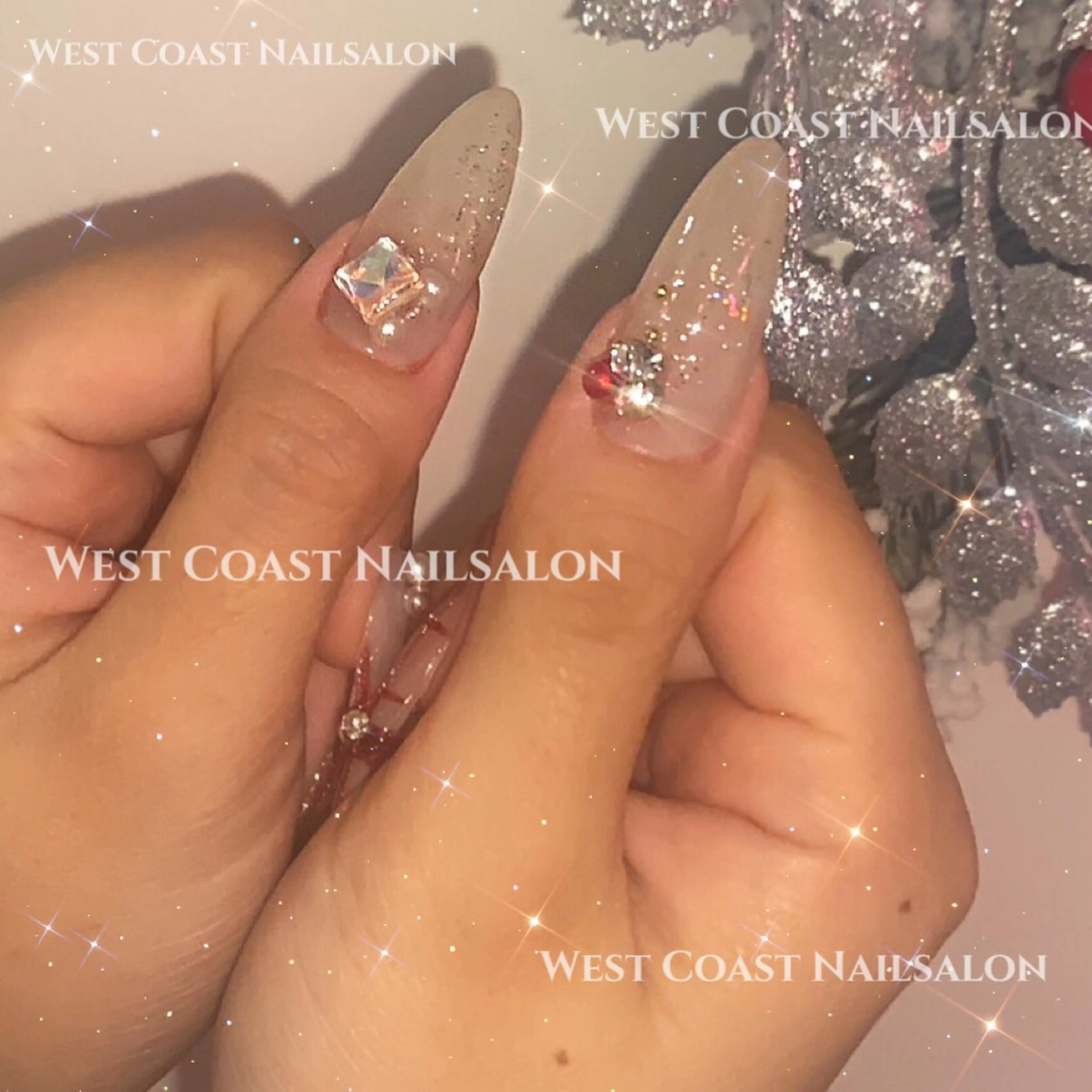 ネイル リボン、ガーリー パーツ放題専門店のネイルデザイン