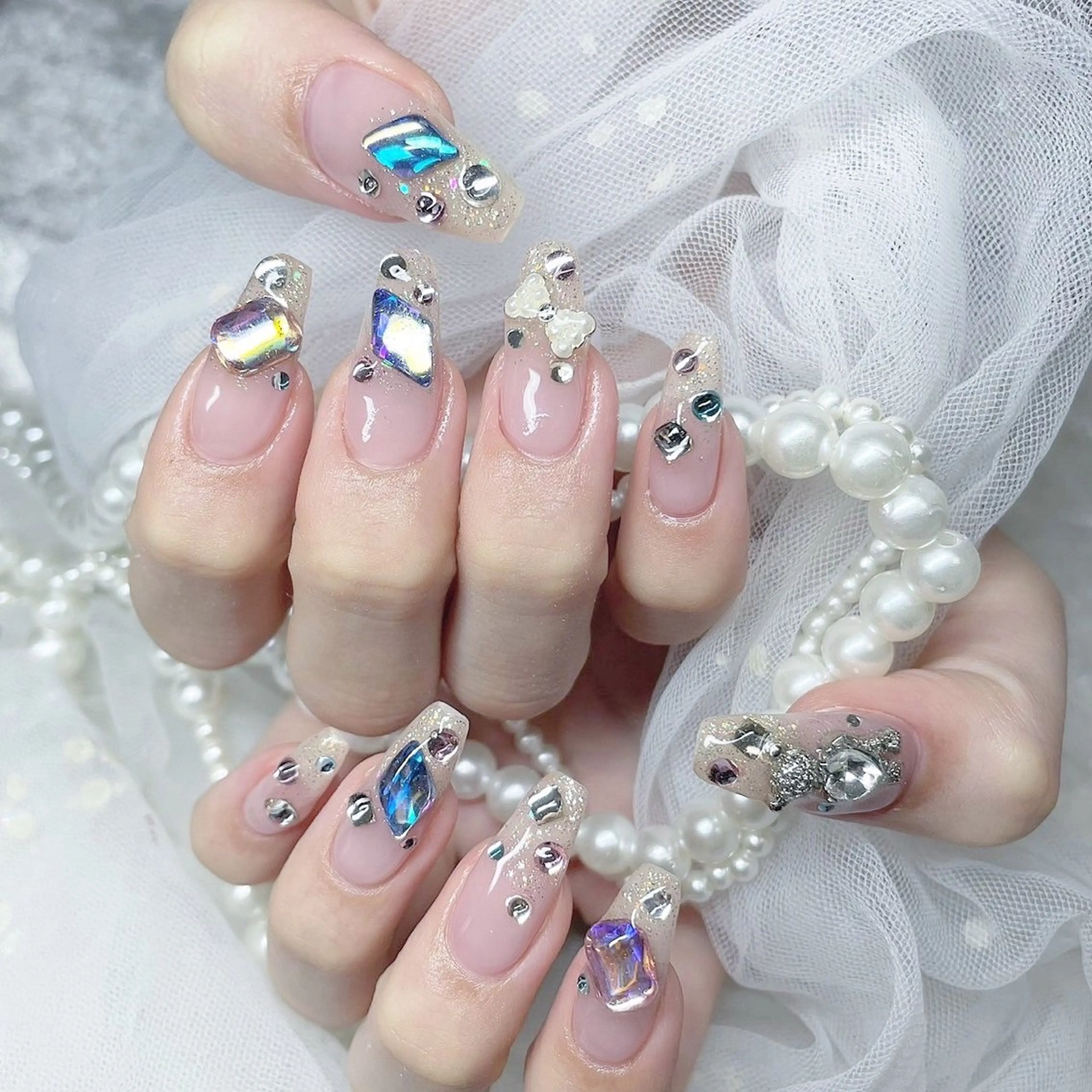 ネイル キラキラネイル ハンドネイル Minami 🍓のネイルデザイン