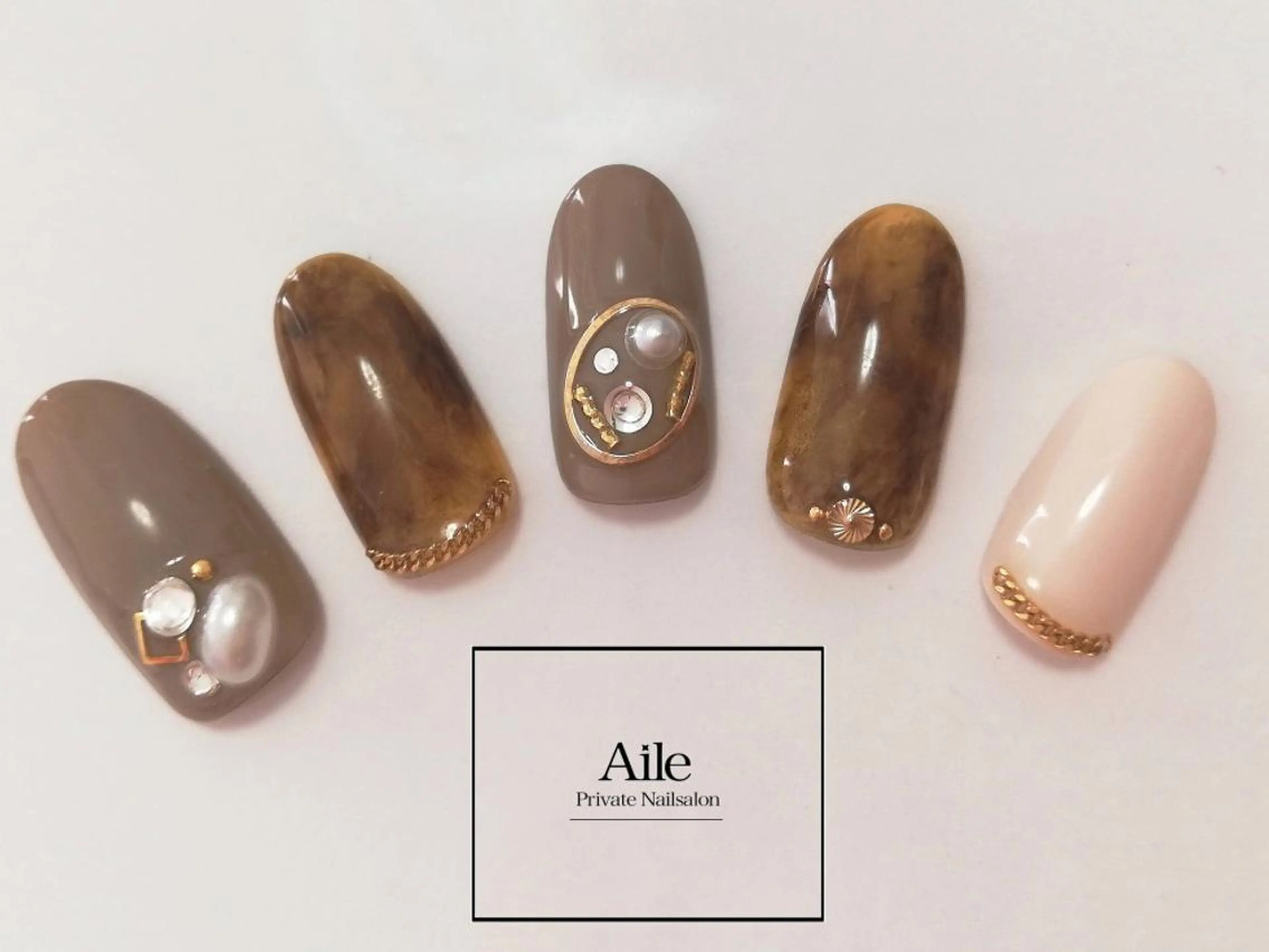 ネイル べっ甲ネイル なが さきのネイルデザイン