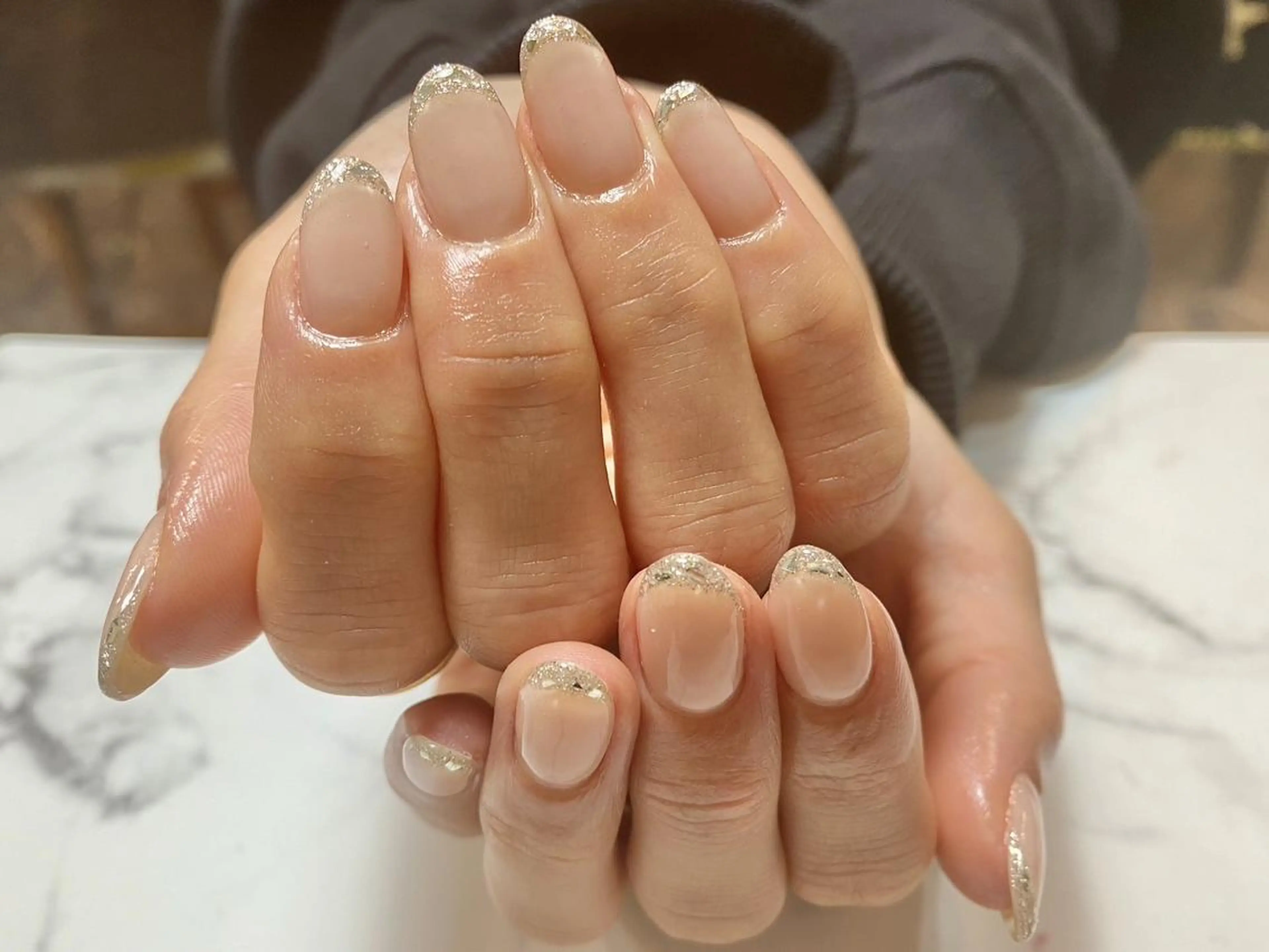 ネイル アートネイル フレンチネイル ガラスフレンチ ゴールド ホログラムネイル Nailist Honamiのネイルデザイン