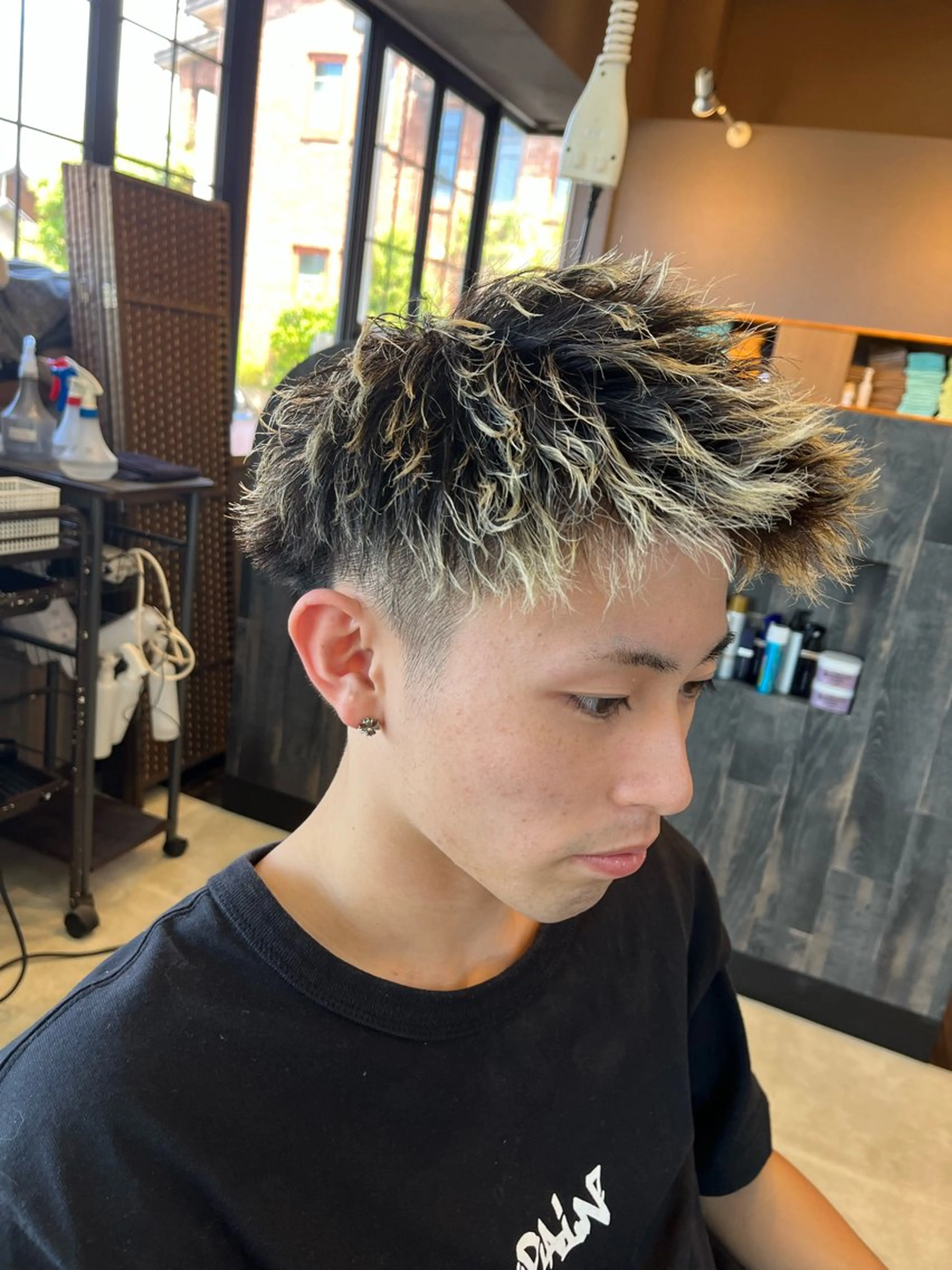 ショート パーマ ツイストスパイラルパーマ スパイラルパーマ カット パーマ メンズ特化✨パーマス タイル大得意安田海斗のヘアスタイル