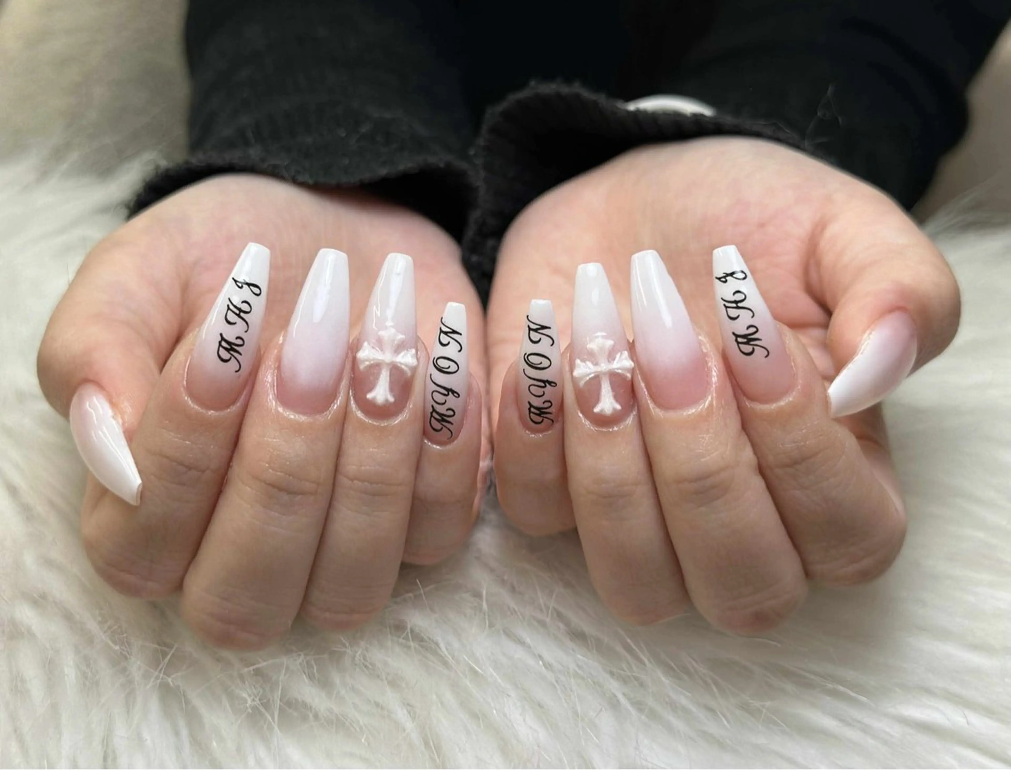 ネイル アートネイル 成人式 ジェルネイル ニュアンスネイル 夏ネイル ハンドネイル NIE MoMoのネイルデザイン