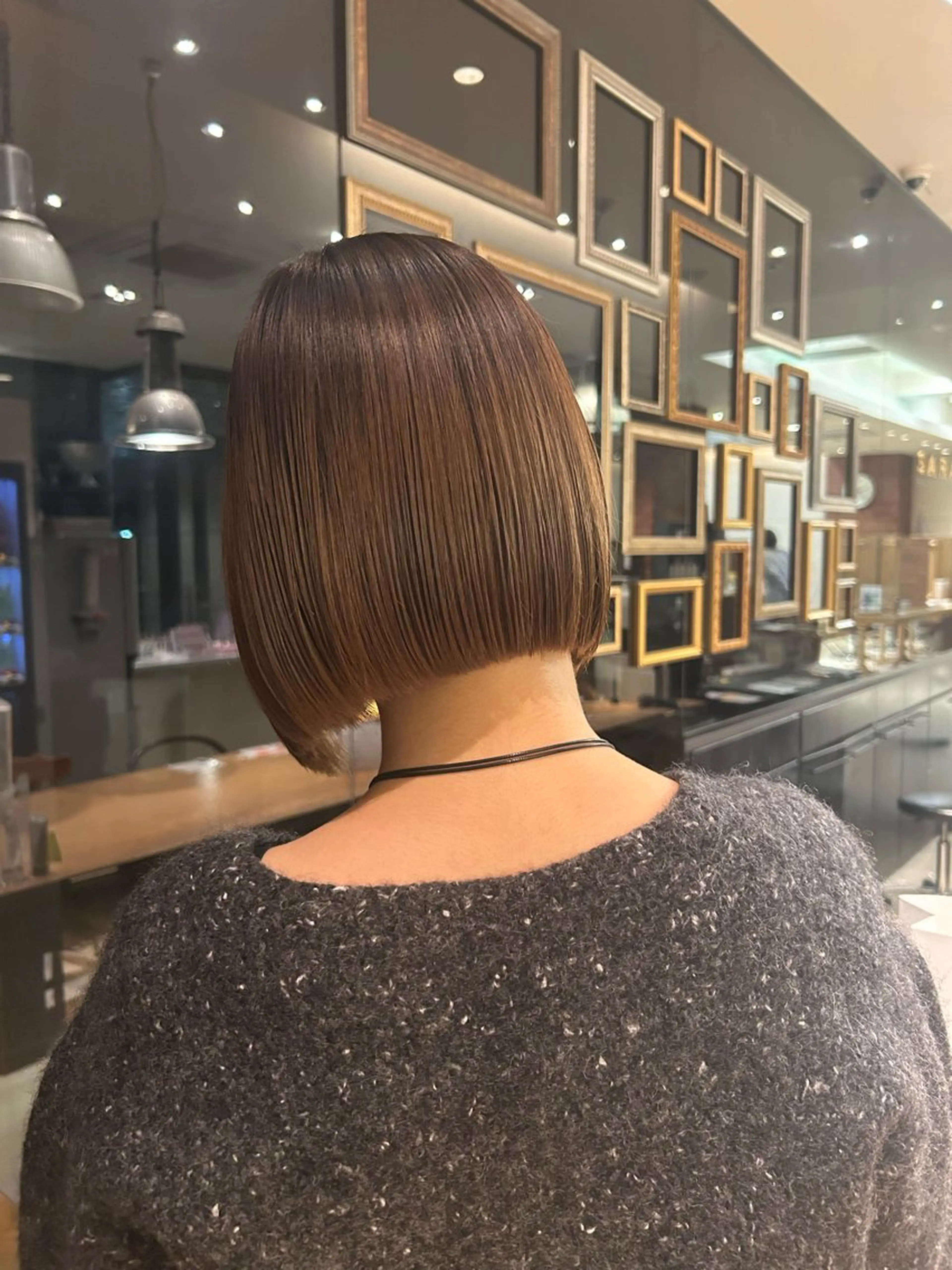 ミディアム カット SARA もものヘアスタイル