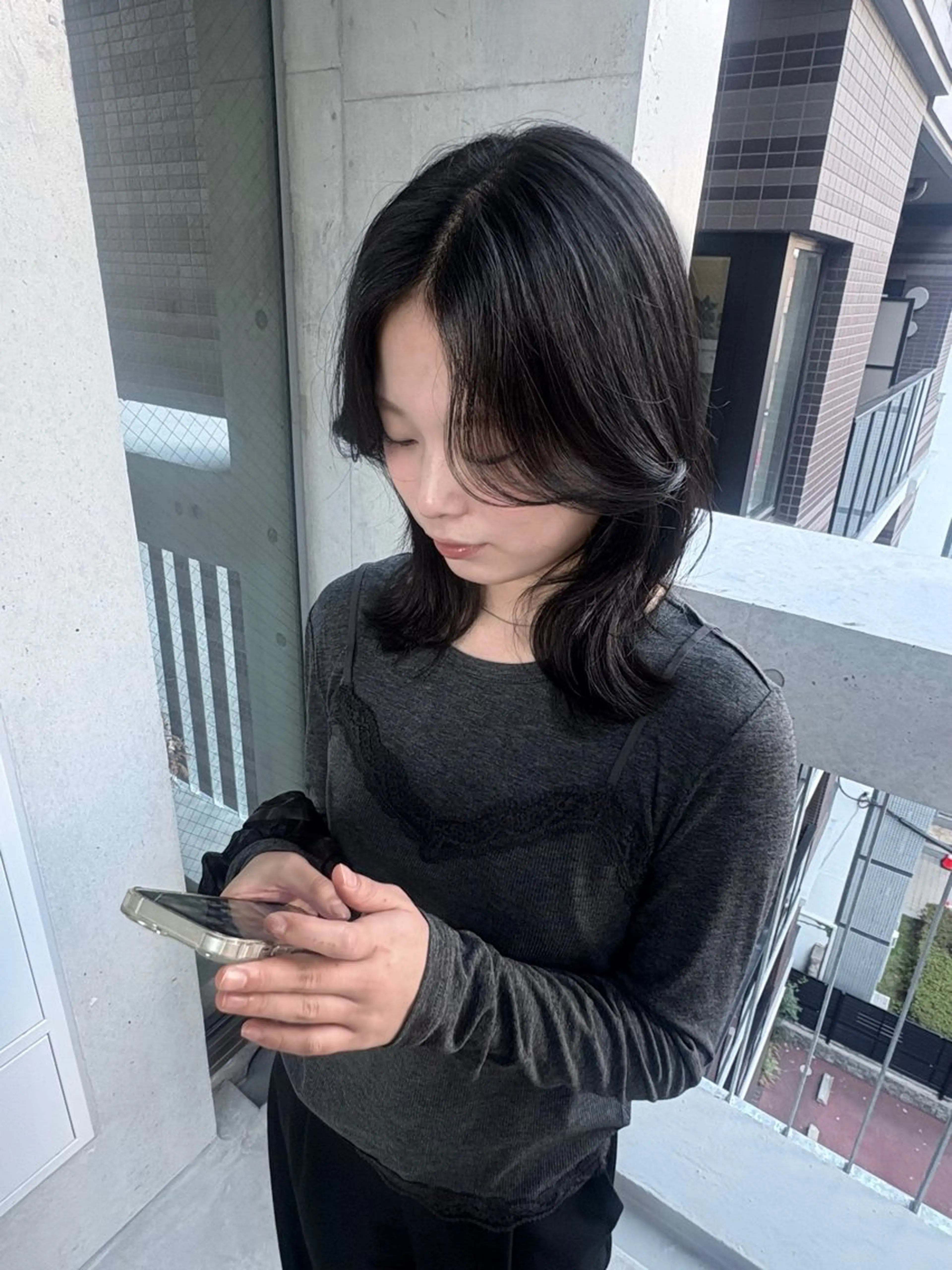 ミディアム ヘアカラー siki yuikaのヘアスタイル