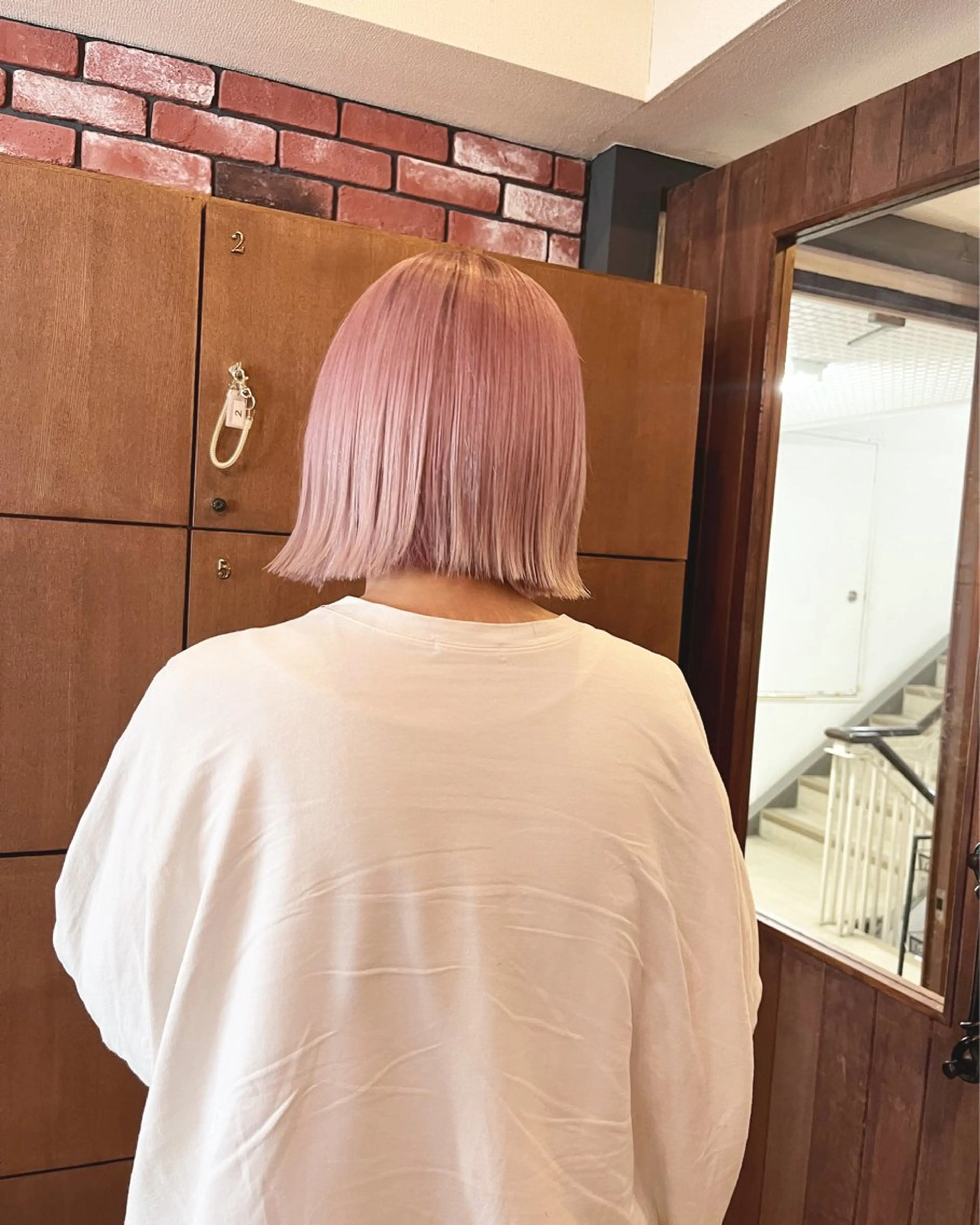 理想の髪色に✨ブリーチ➕透明感スロウカラー➕コアミーリペアトリートメントの写真