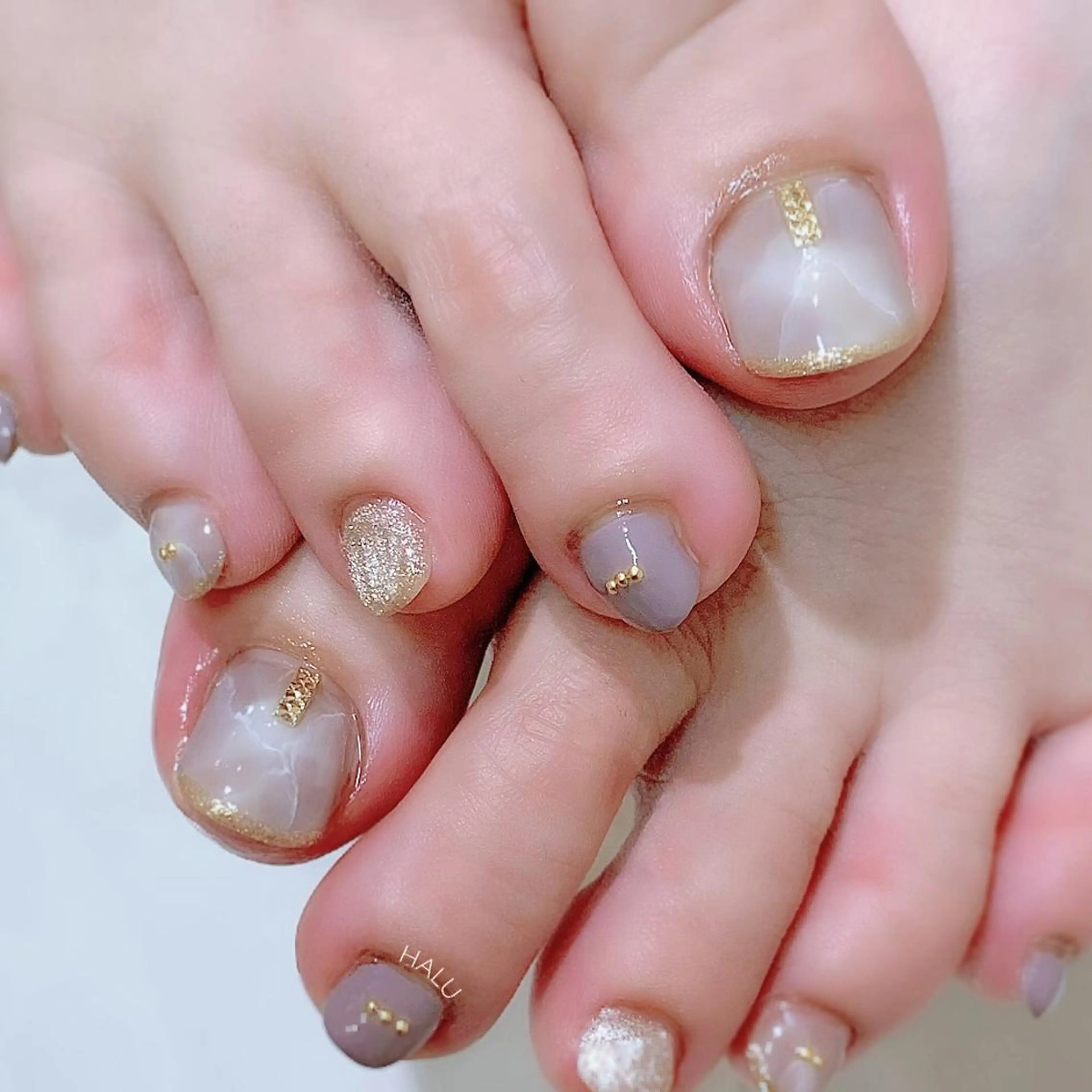 ネイル ゴールド HALU ハルのネイルデザイン