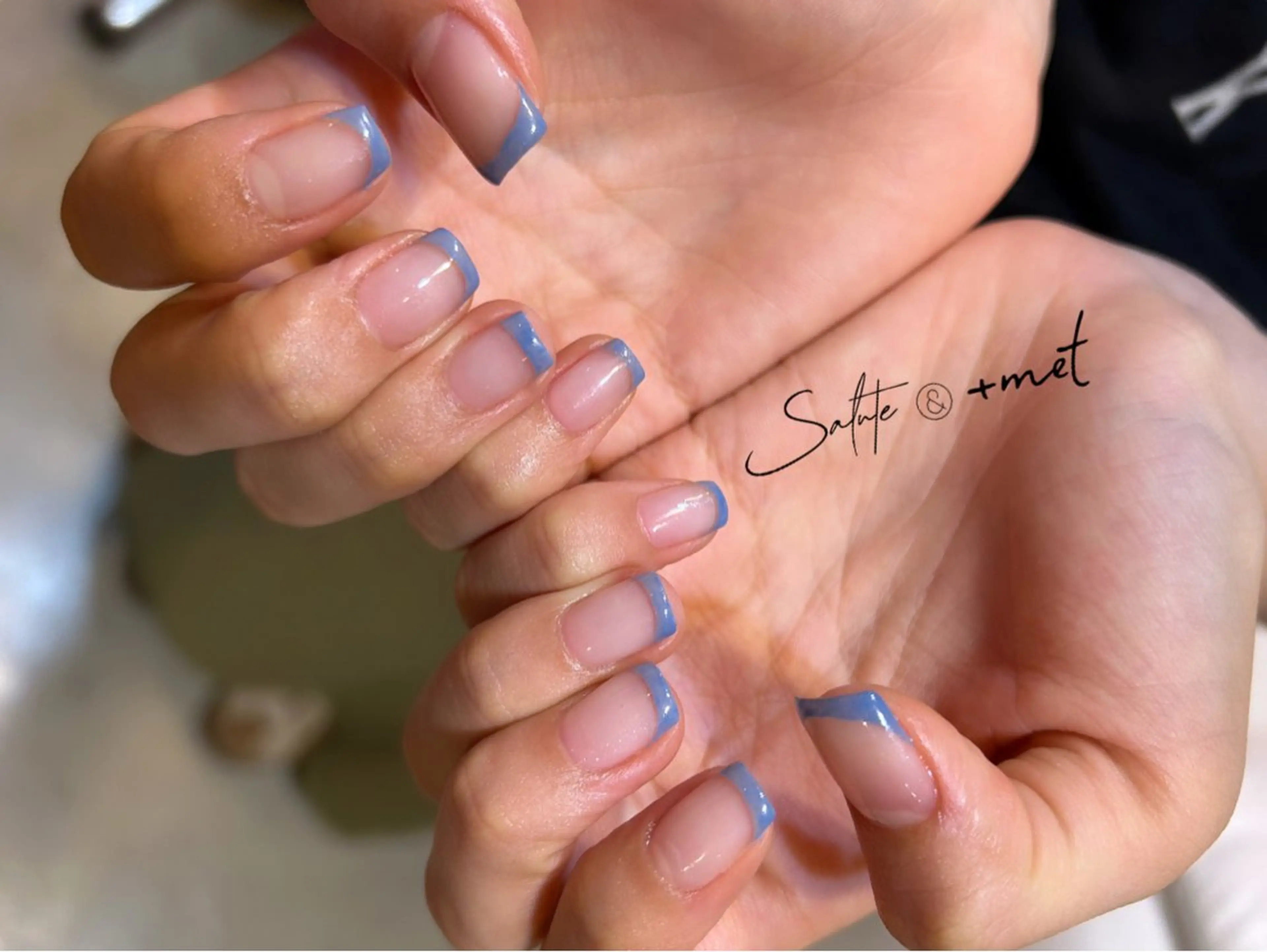 ネイル ブルー フレンチネイル ジェルネイル シンプルネイル 夏ネイル ハンドネイル 渋谷 怜奈のネイルデザイン