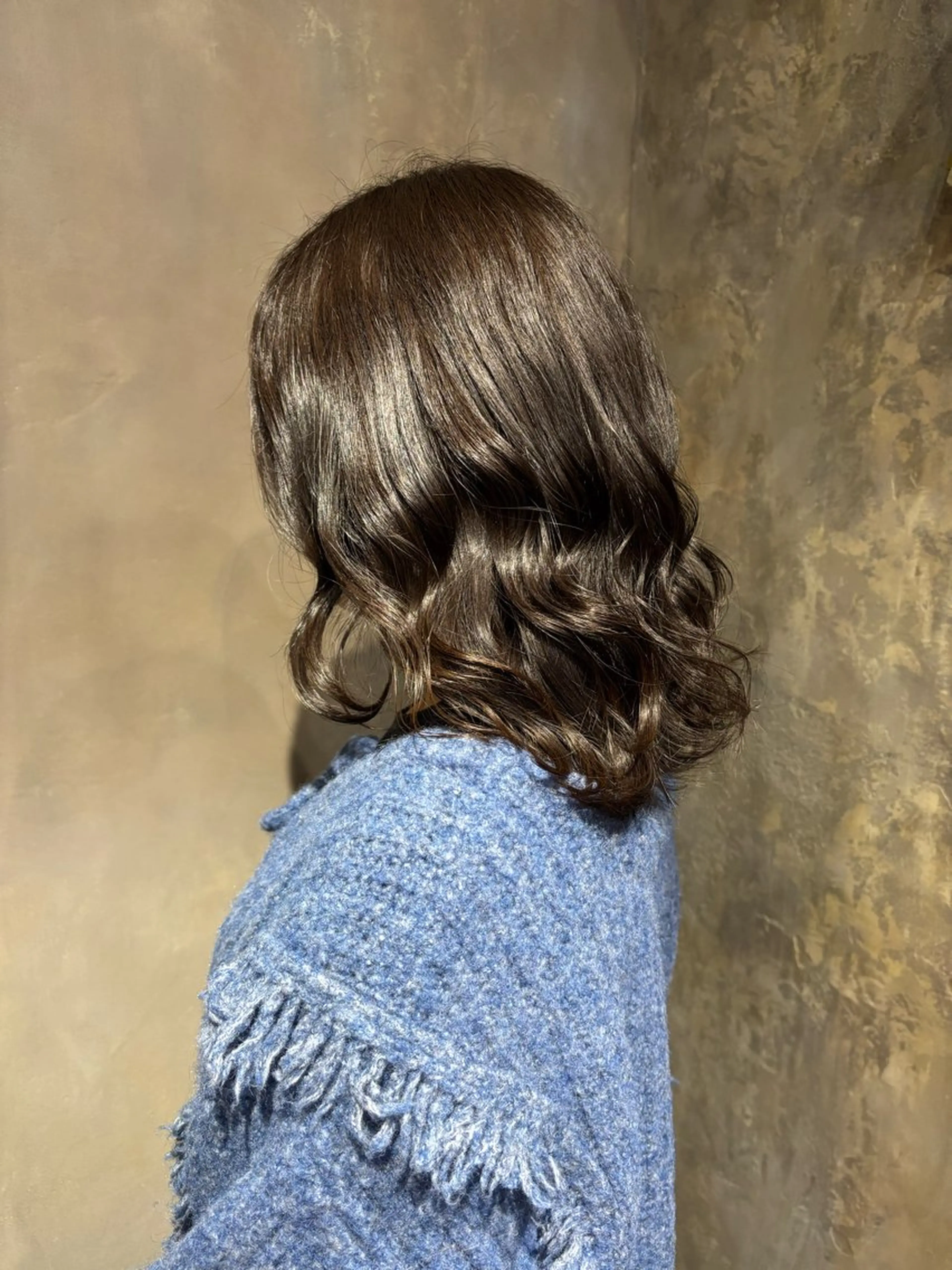 セミロング カラー ブラウンカラー 透明感カラー マロンブラウン カット ヘアカラー The hair D.Log所属・田中 綾乃のヘアスタイル