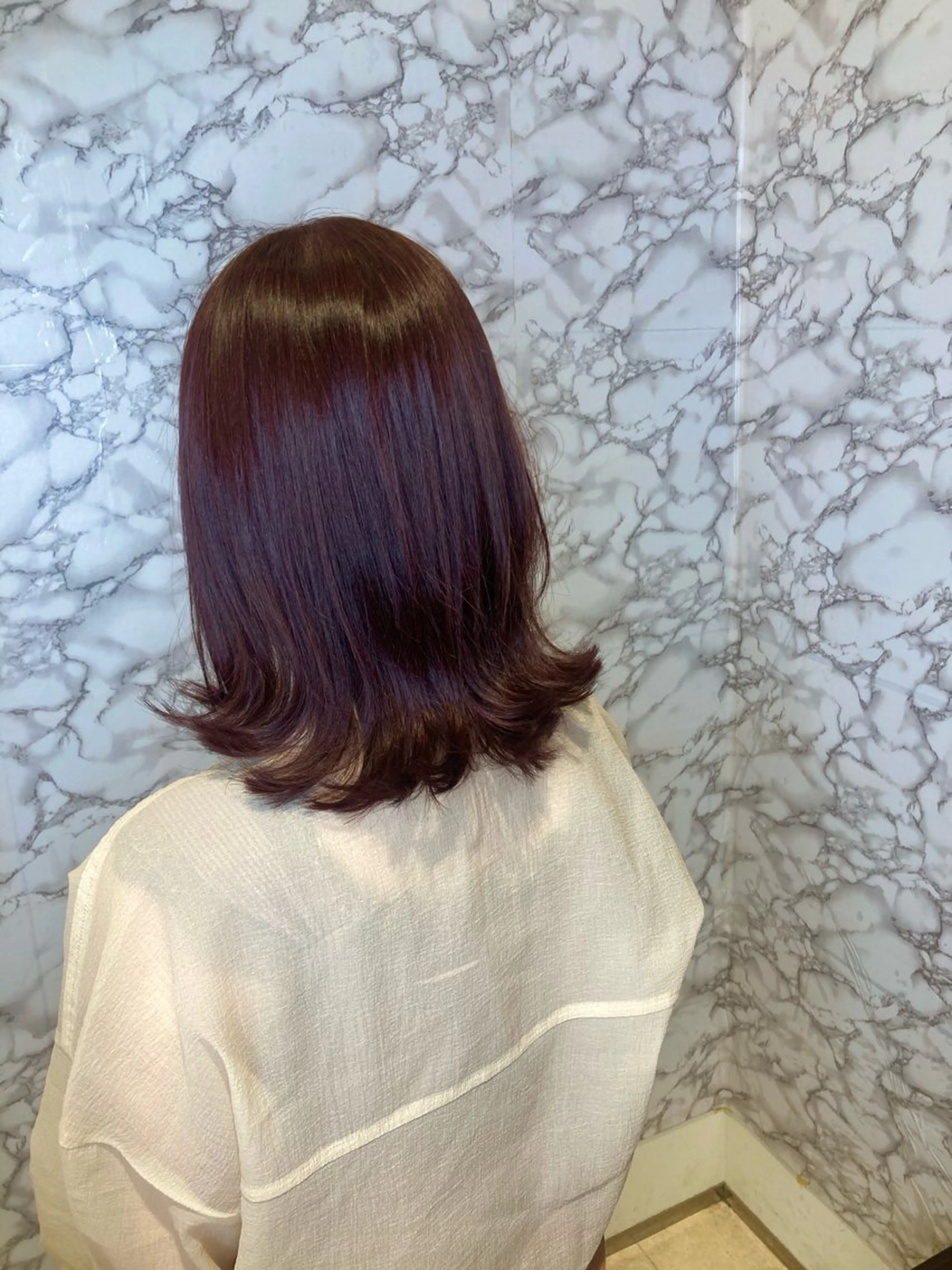 ミディアム TAYA東急百貨店吉祥寺店所属・カタイ ナギサのヘアスタイル