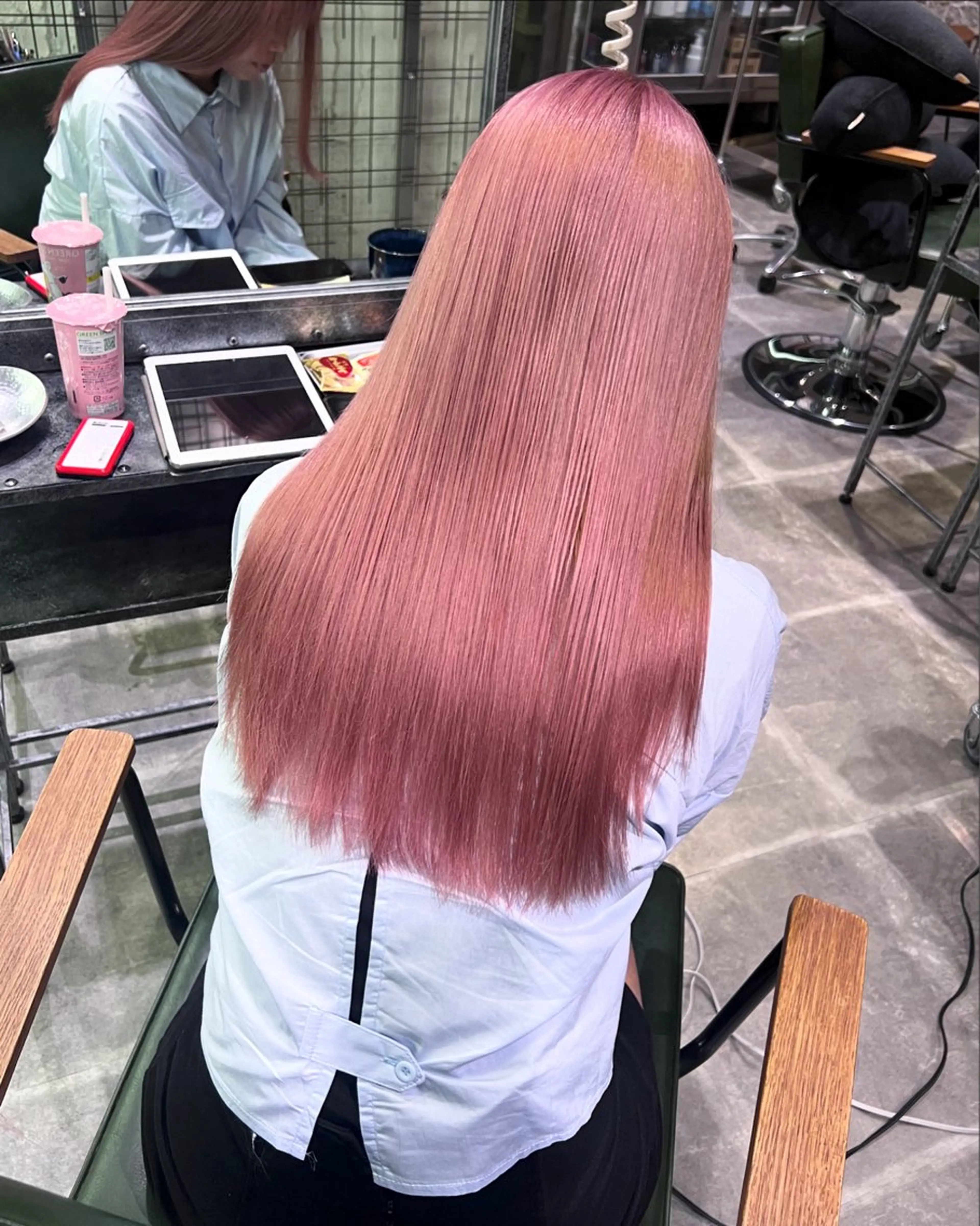 カラー AYANE 韓国ヘア /レイヤーカットのヘアスタイル