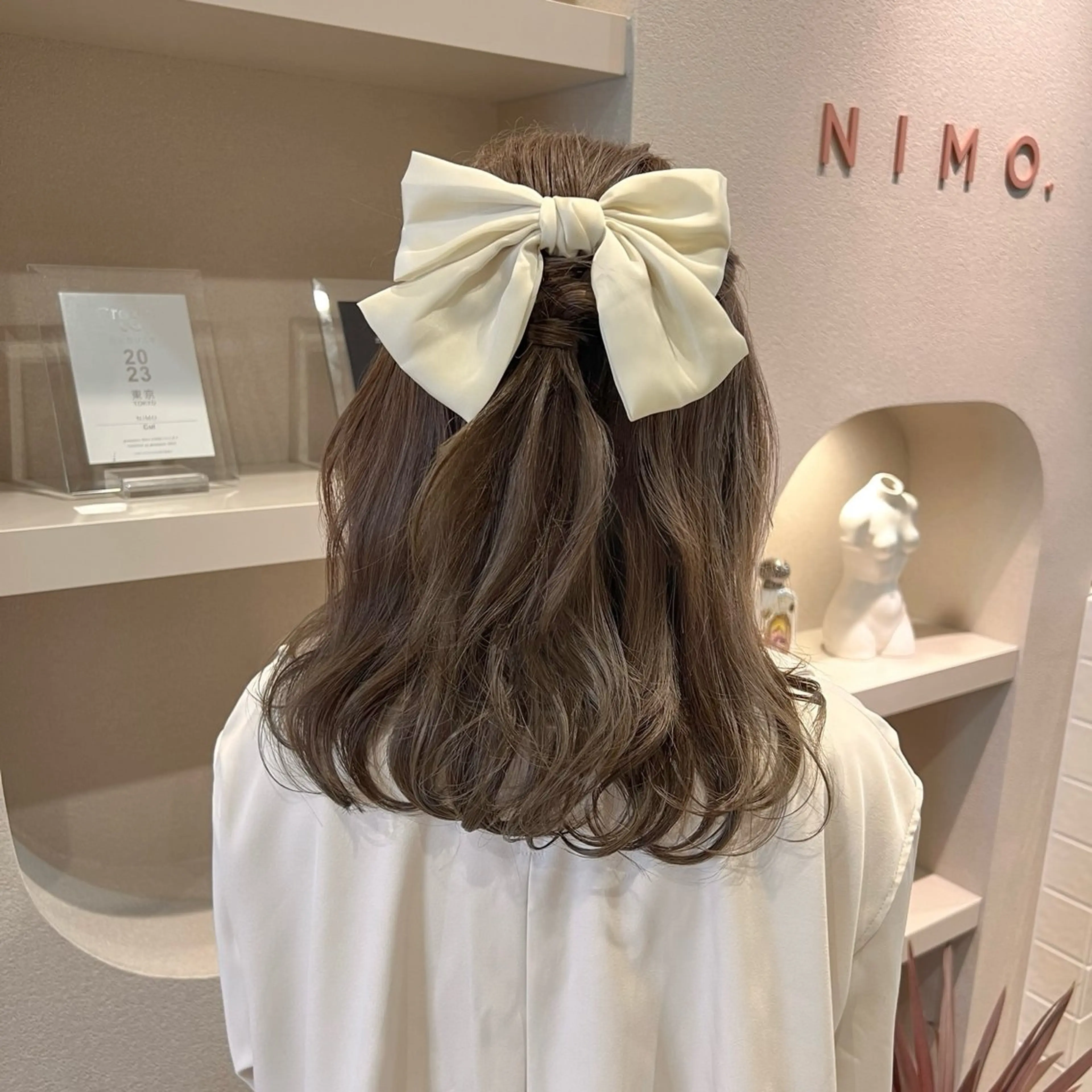 カラー ブリーチ 透明感カラー ブリーチなしカラー ヘアカラー ハイトーン／暖色 👩🏼HONOKAのヘアスタイル