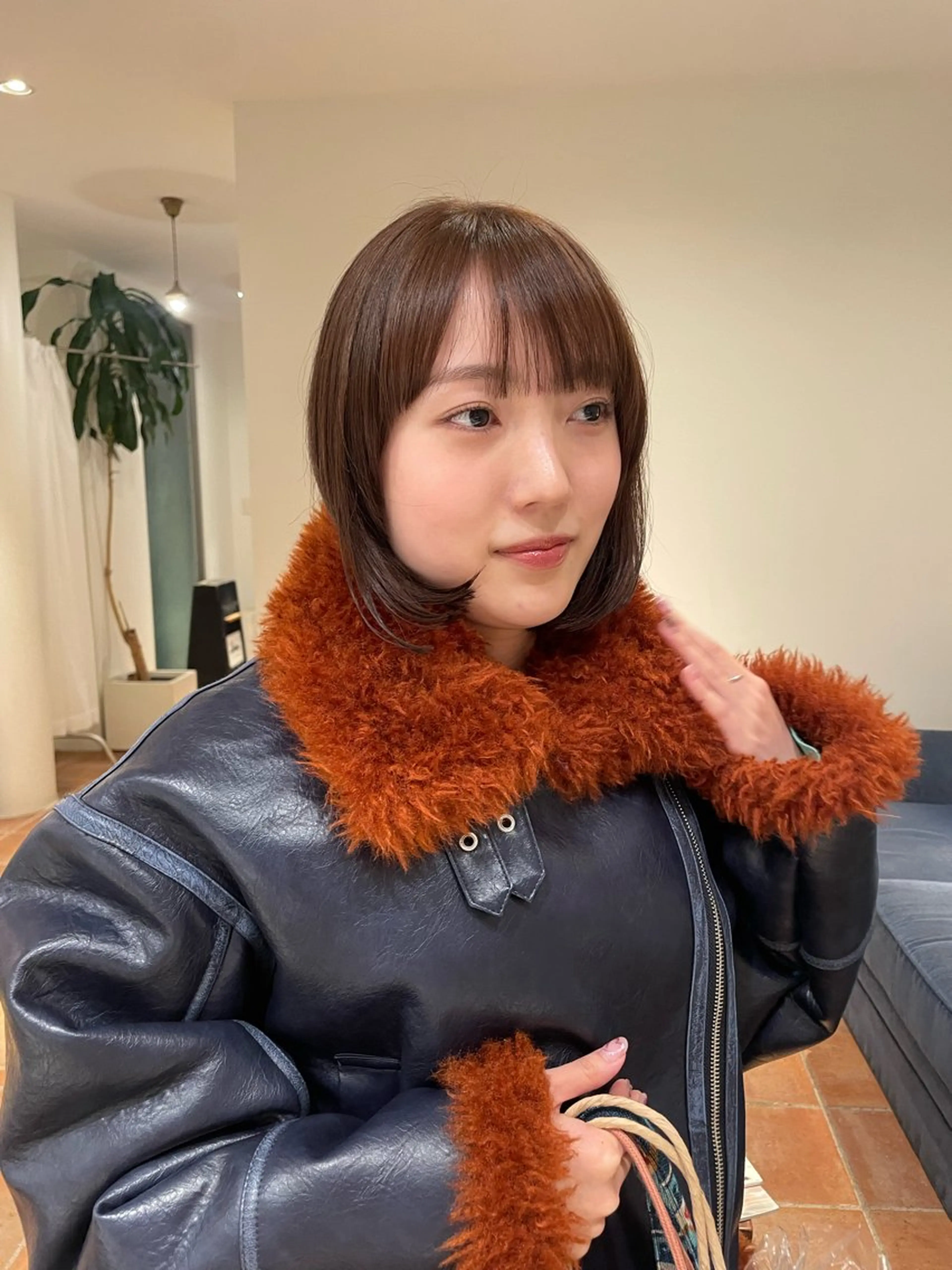 ミディアム カラー ベージュカラー ブリーチ ブリーチなしカラー ヘアカラー トリートメント リカ/ハイトーン ・オリーブ🍀のヘアスタイル