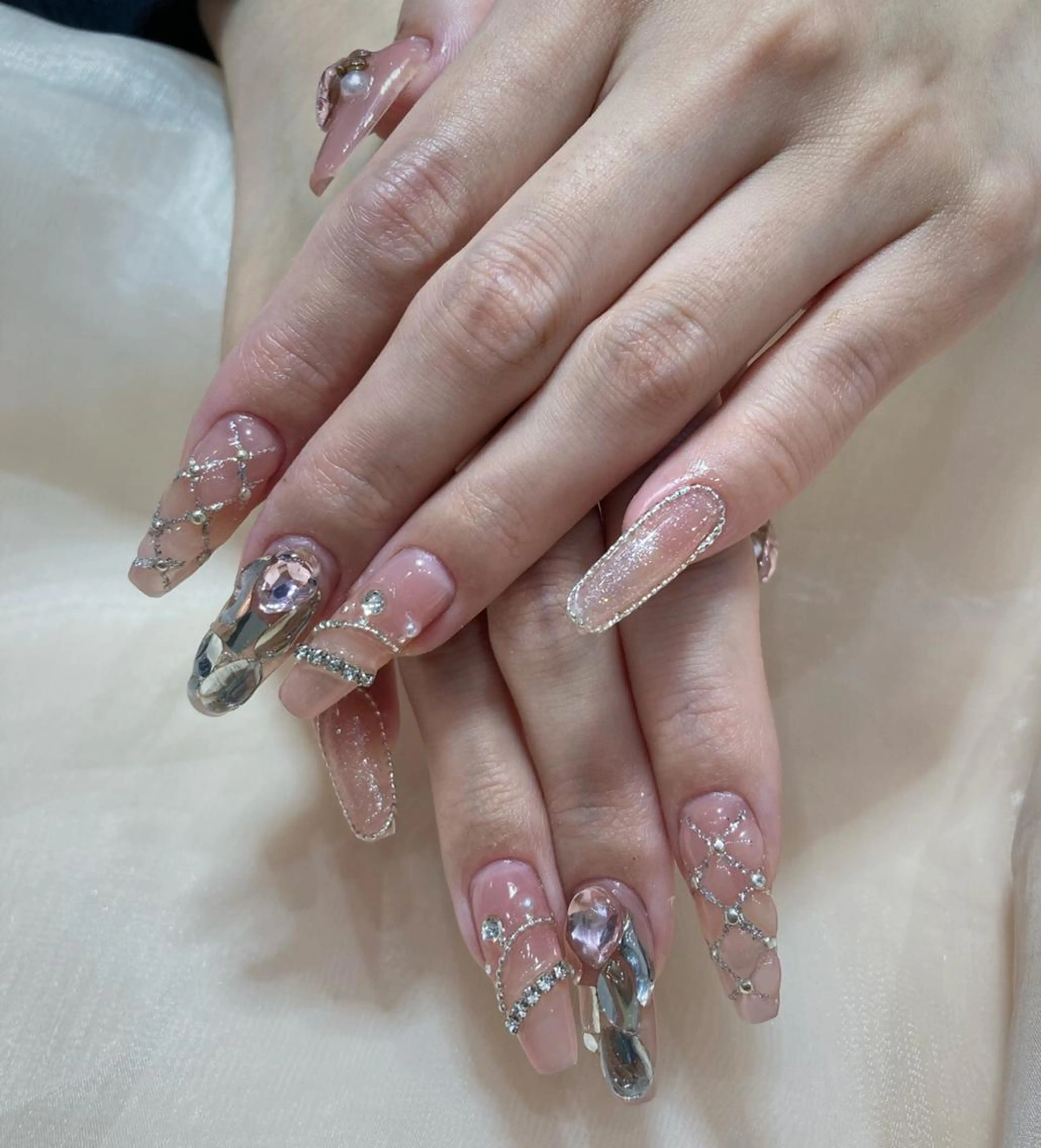 ネイル VIVIAN リサのネイルデザイン