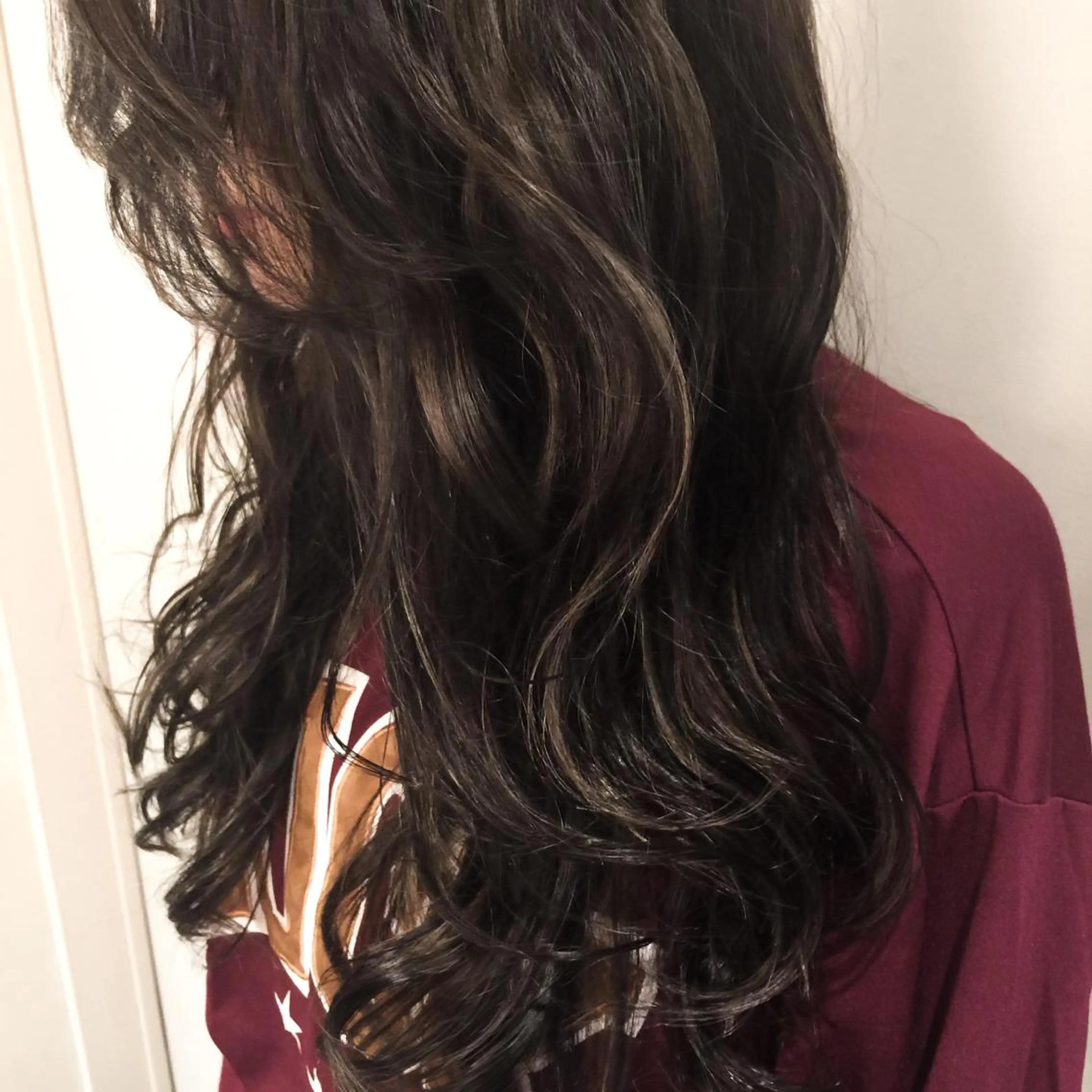 セミロング 3Dハイライト ハイライト ホワイト&レイヤーカ ットエクステ長畠俊輔のヘアスタイル