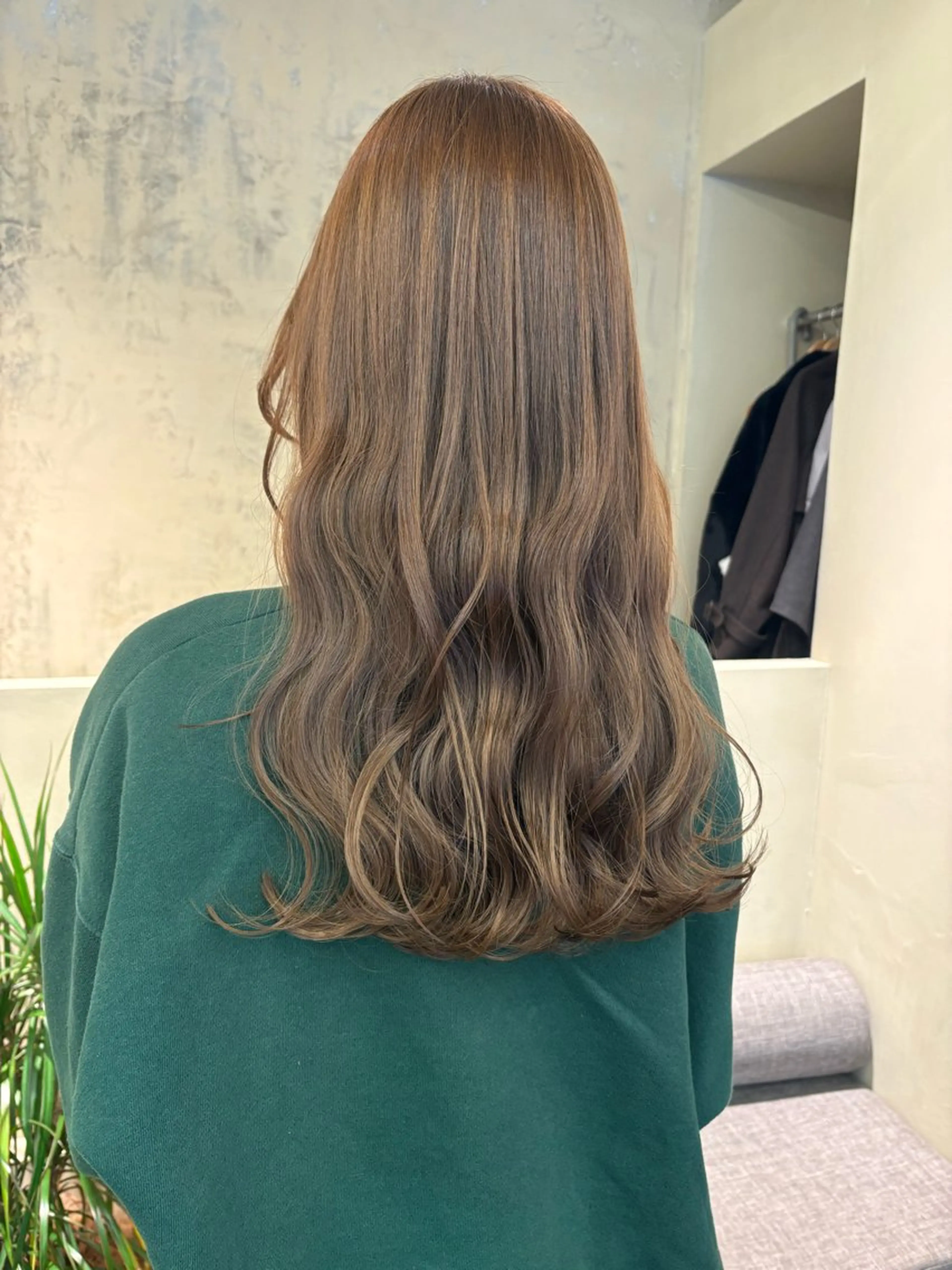 セミロング カラー カット ヘアカラー karin🌛ボブ／ 透明感たっぷりカラーのヘアスタイル