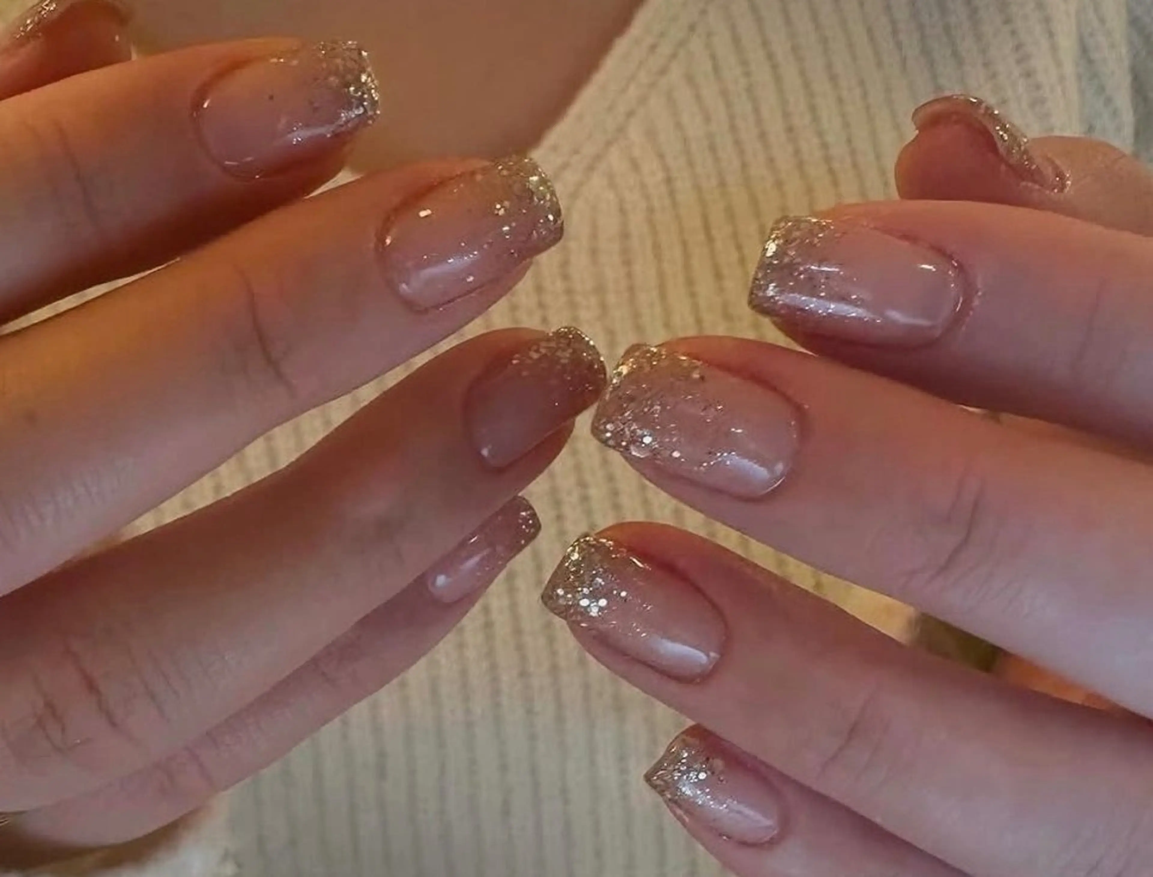 ネイル グラデーション キラキラネイル ラメ(グリッター) ラメグラデーション 冬ネイル ハンドネイル tamu nail 　金町のネイルデザイン