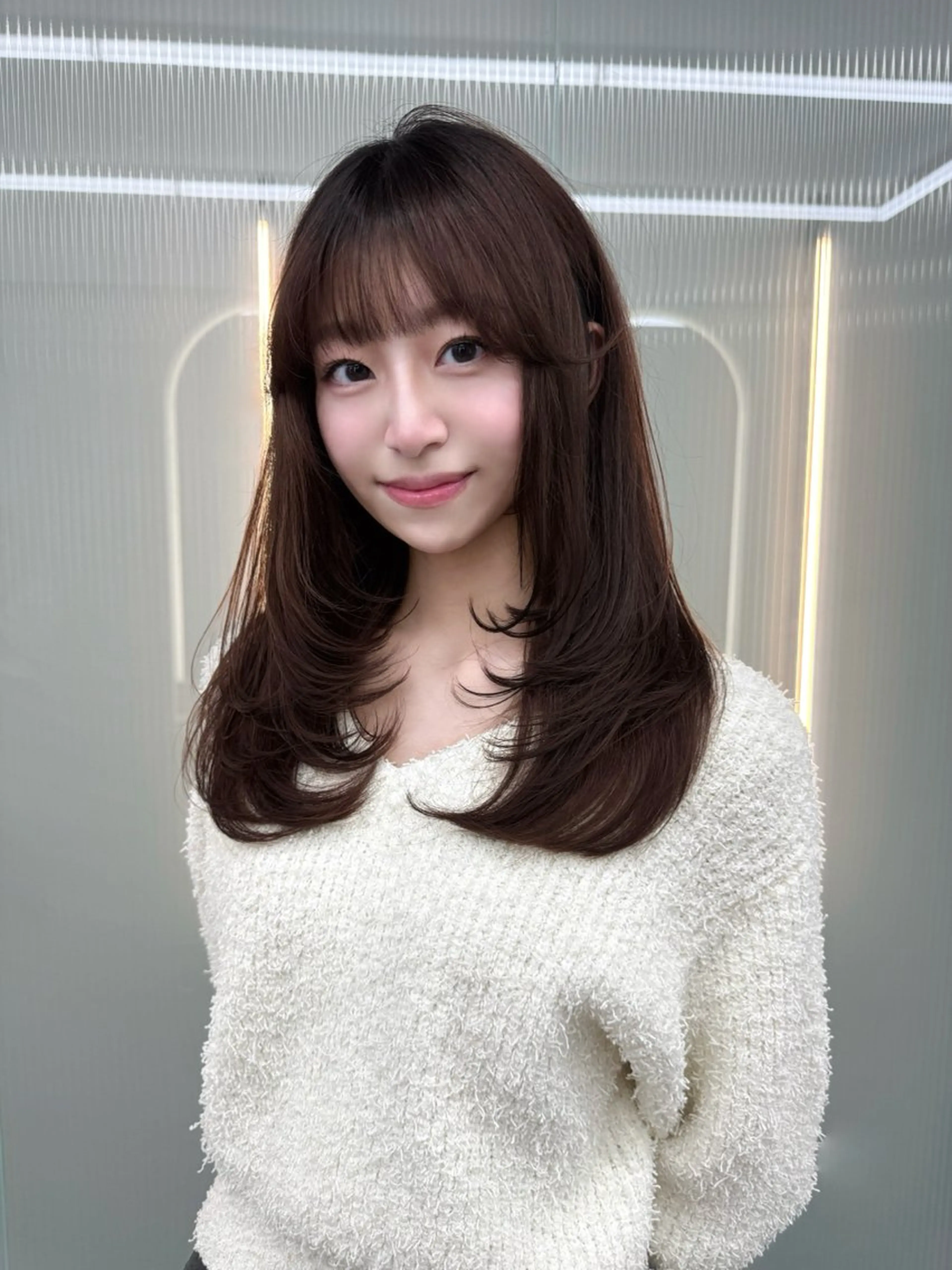セミロング 顔周りカット レイヤーカット 豊嶋 未来のヘアスタイル