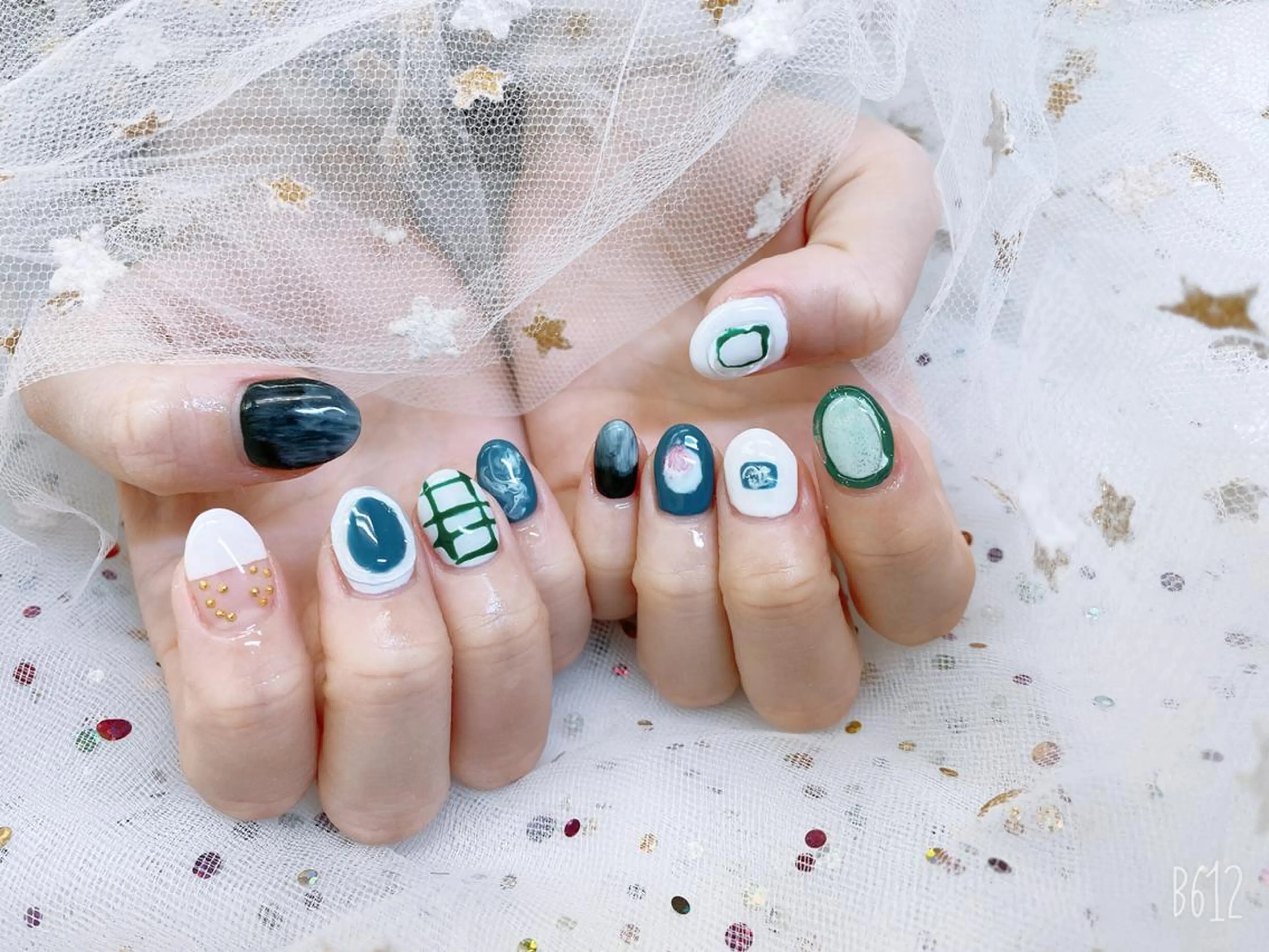 ネイル 🦋ネイルサロン ブラン🌈ゆりのネイルデザイン