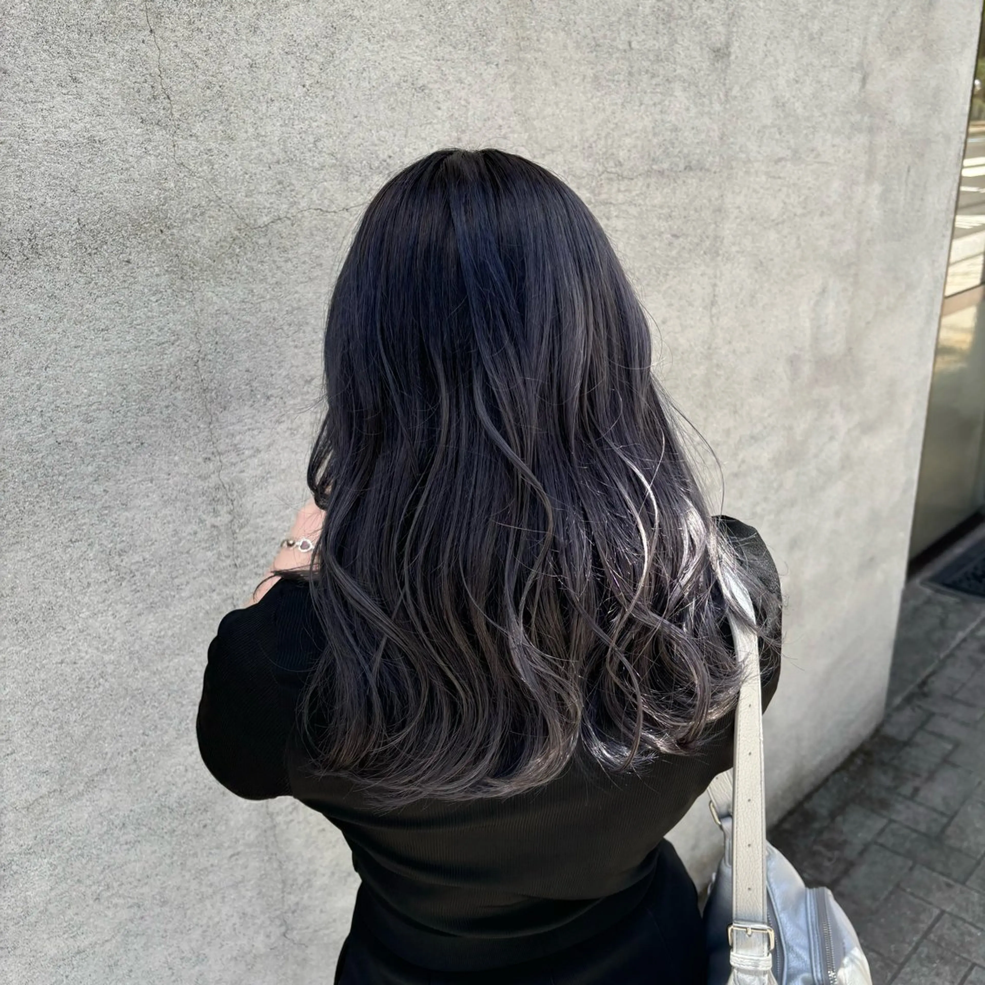 ロング カラー ブルーカラー 透明感カラー カット ヘアカラー ゆうめ 透明感カラー /韓国風レイヤーのヘアスタイル