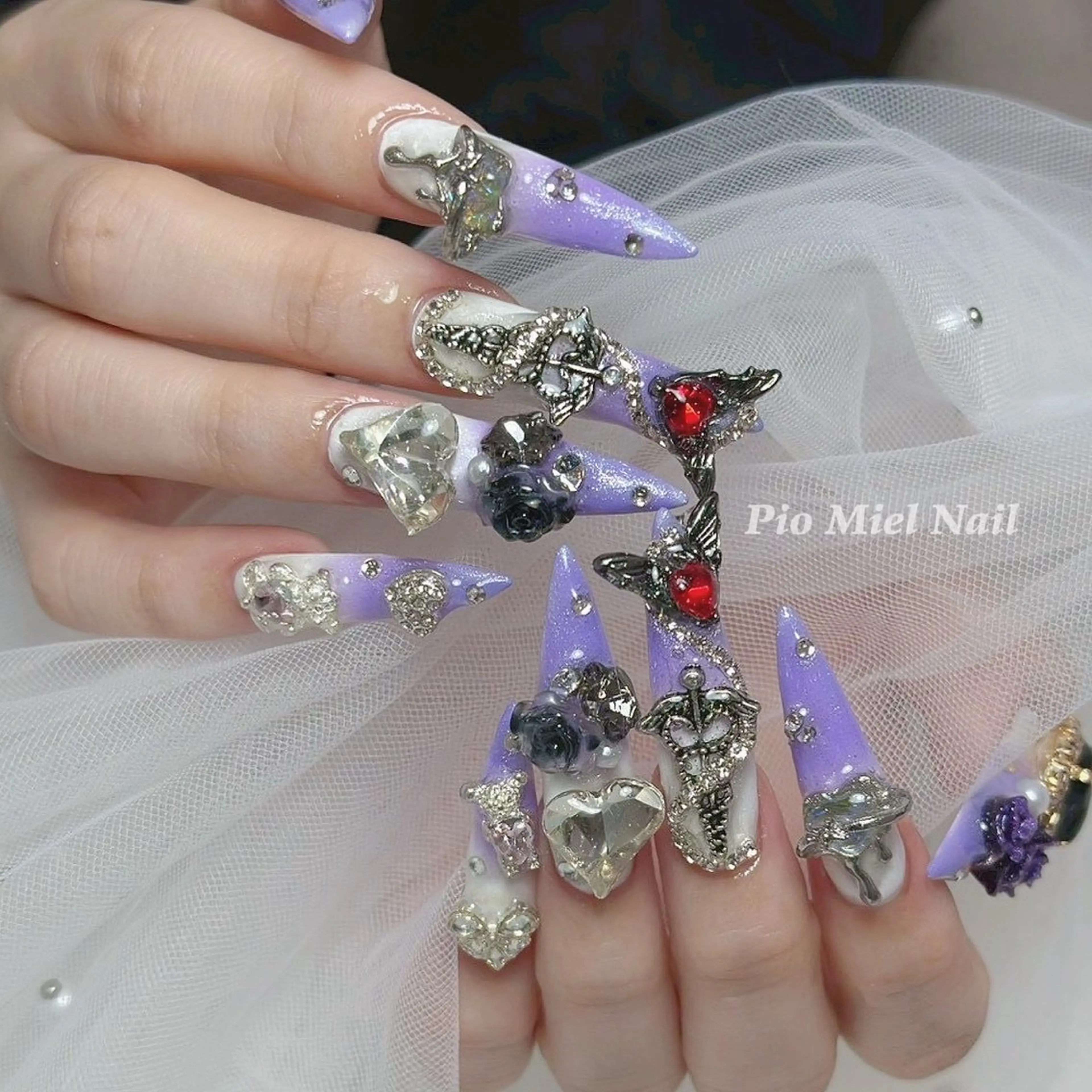 ネイル Pio Mielのネイルデザイン