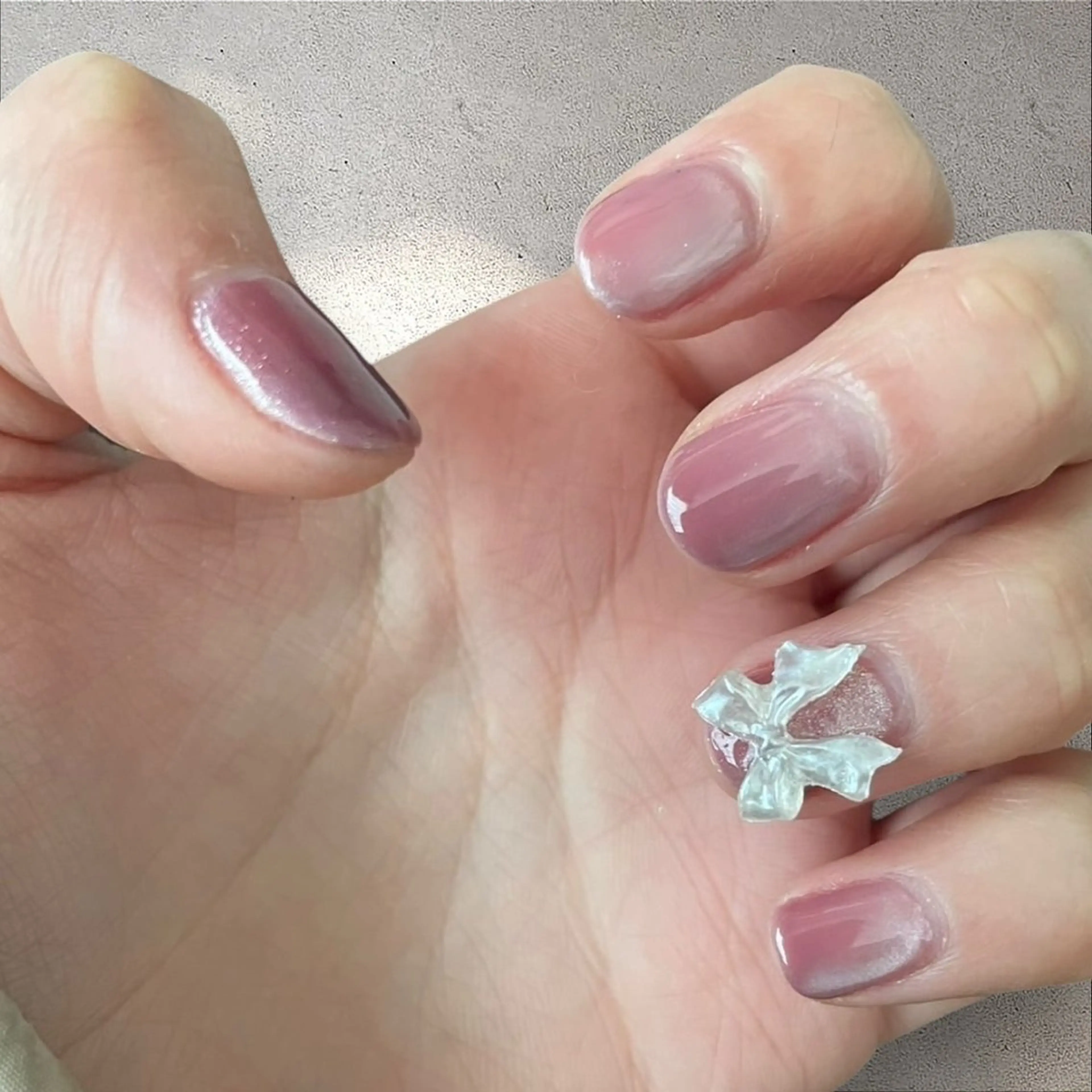 ネイル マグネットネイル ハンドネイル SALON de RICHE所属・本間 絢詩のネイルデザイン