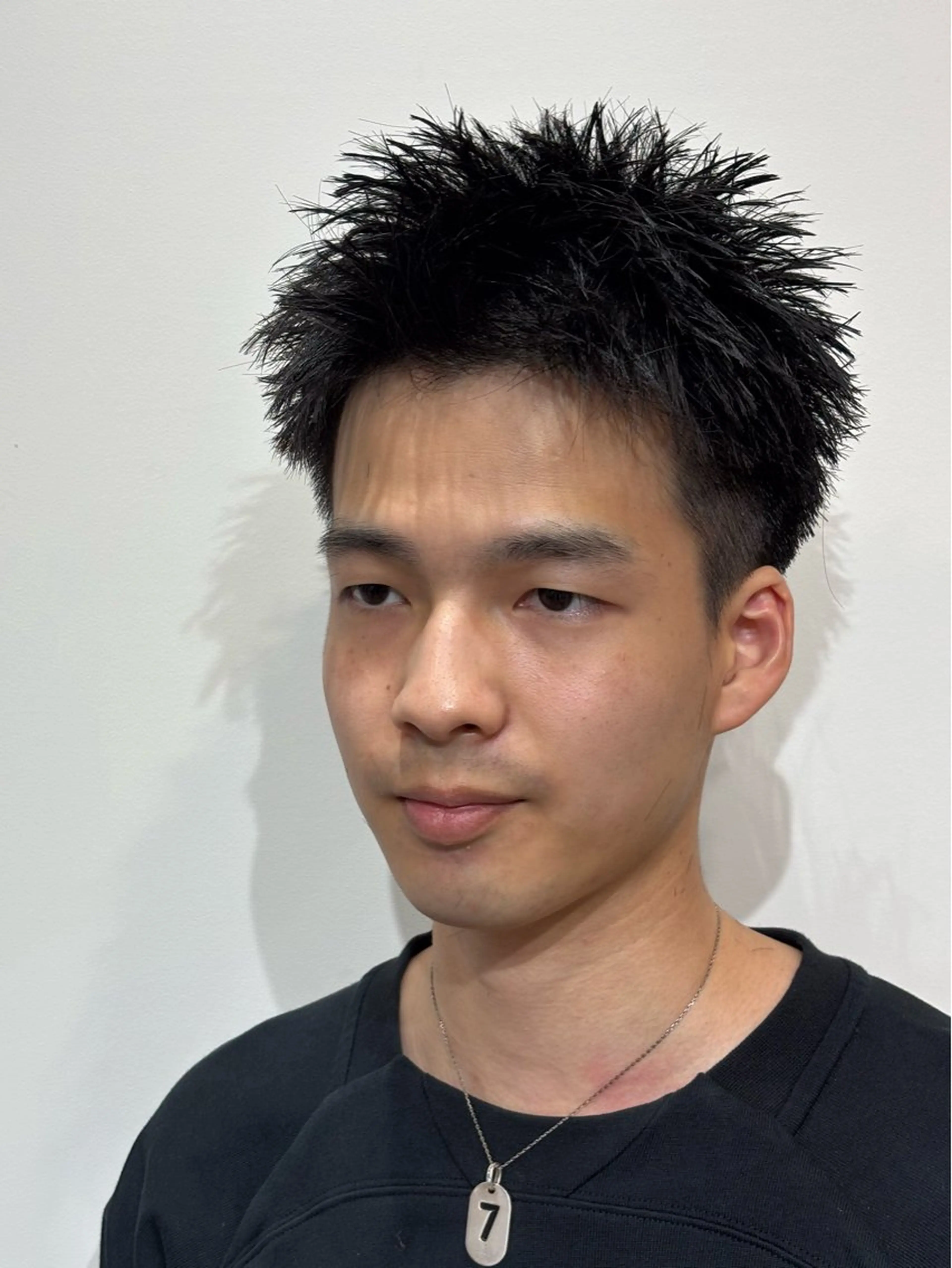 ショート メンズ メンズショート スパイキーショート ショートヘア カット トリートメント 【店長】メンズ職人 短髪　ハイトーン🔥のヘアスタイル